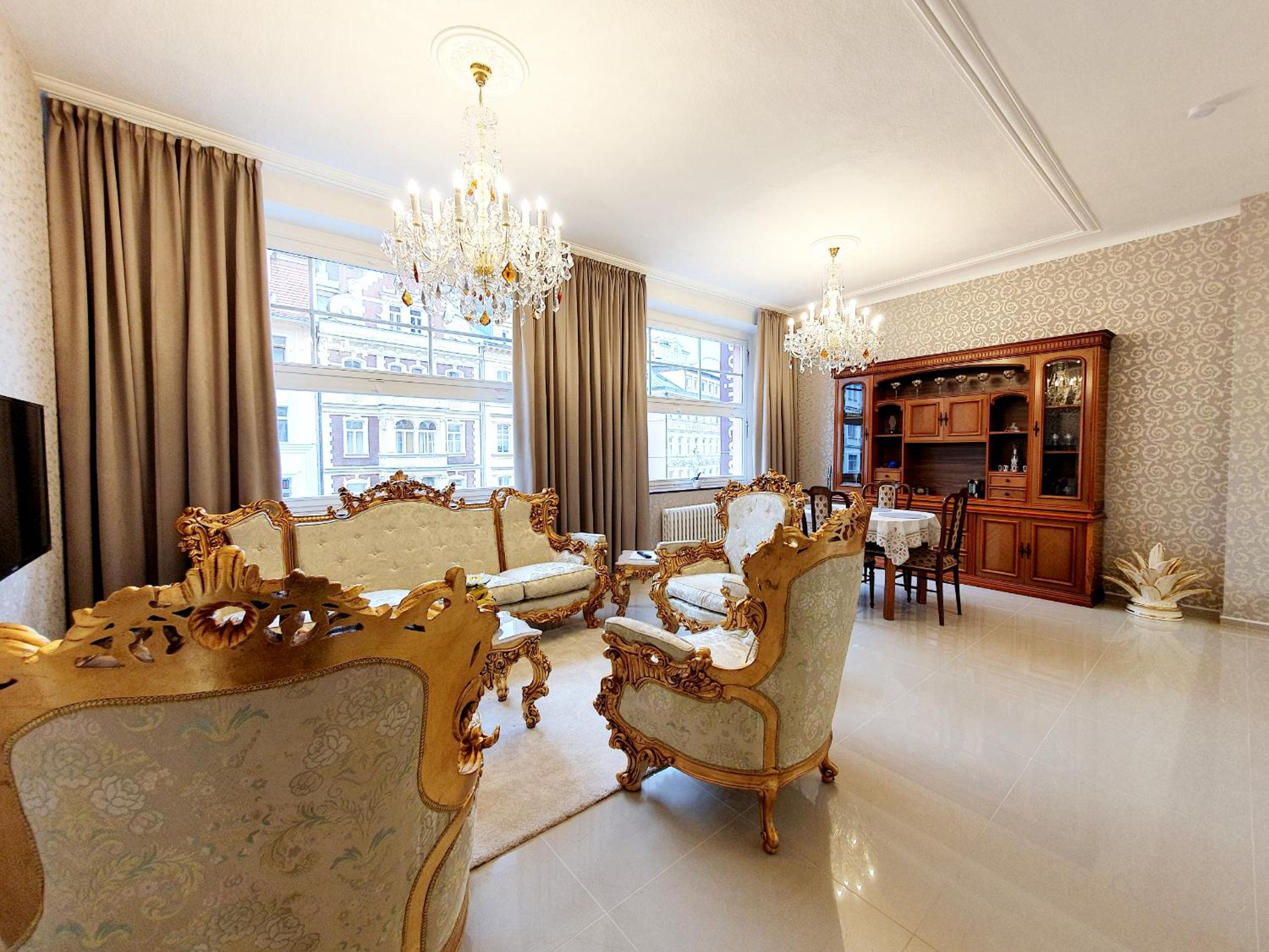 Madonna Apartments