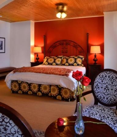 Alpine Vacations - The Holland Hotel - Property Image 24