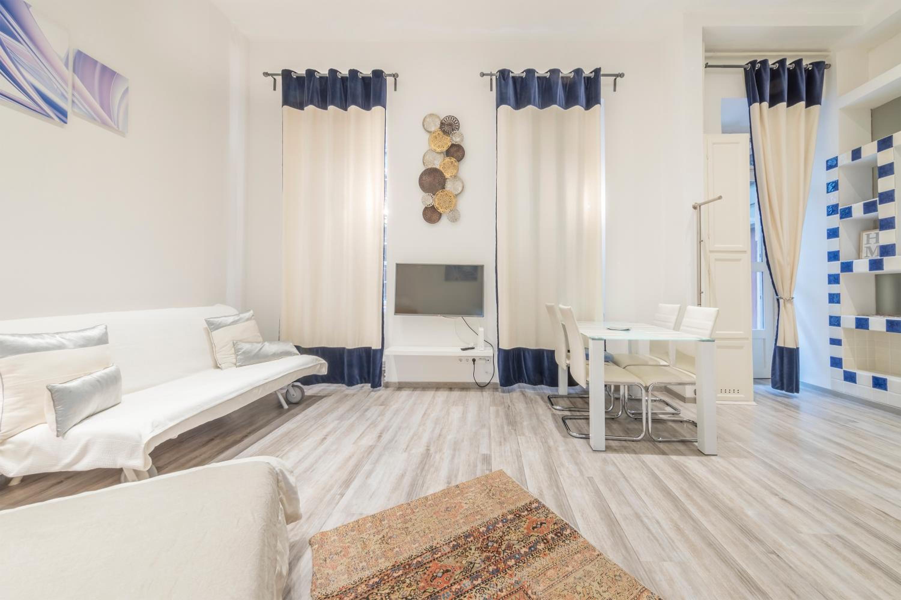 ATLANTA apartment is in the heart of Budapest