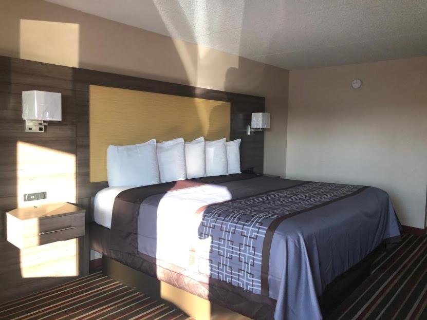 Legacy Inn - Gallatin - Property Image 21
