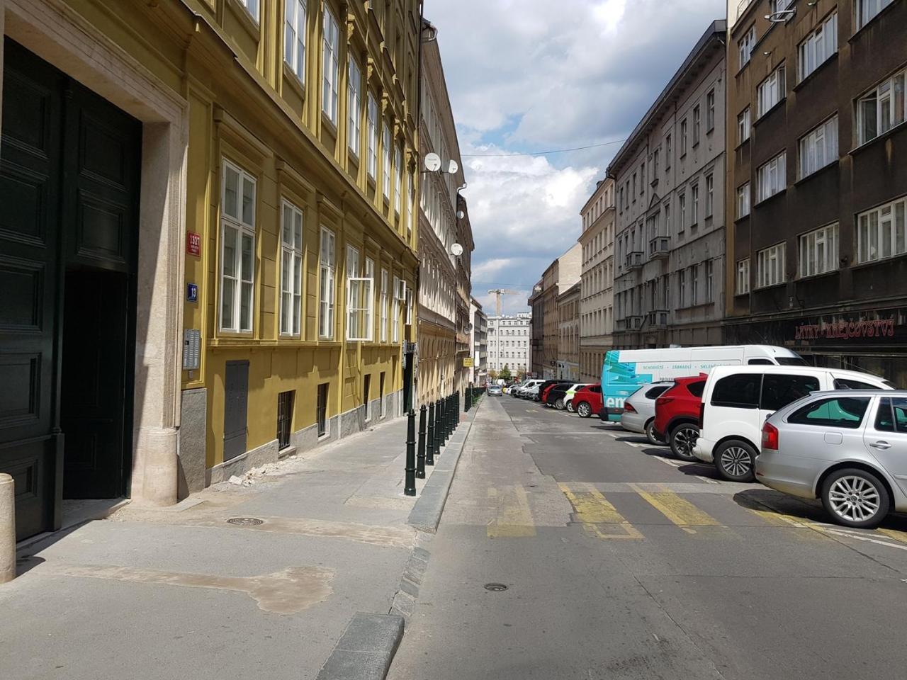 New residence apartments near Wenceslas Square