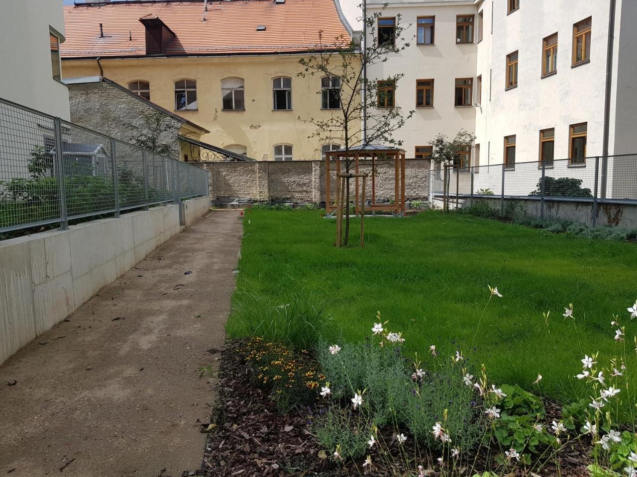 New residence apartments near Wenceslas Square