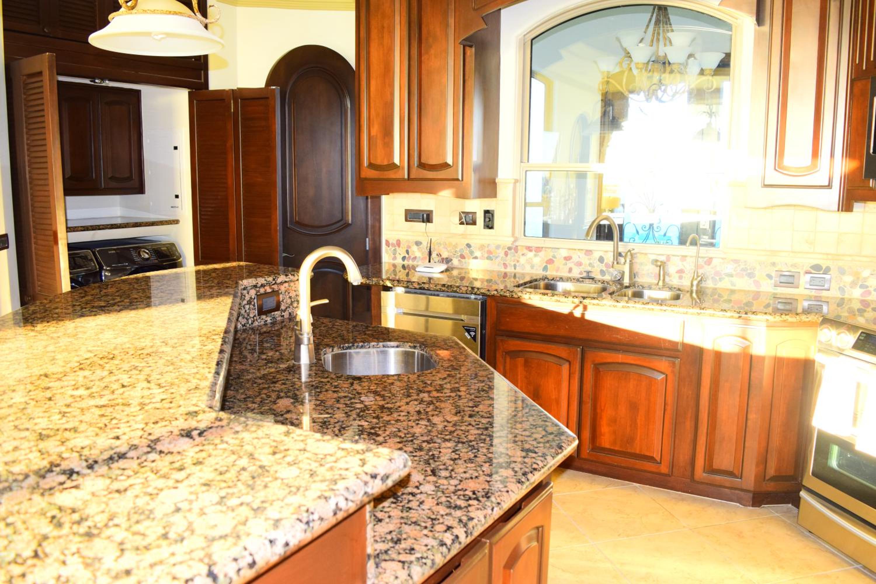 ESMERALDA LUXURY #203B view 4