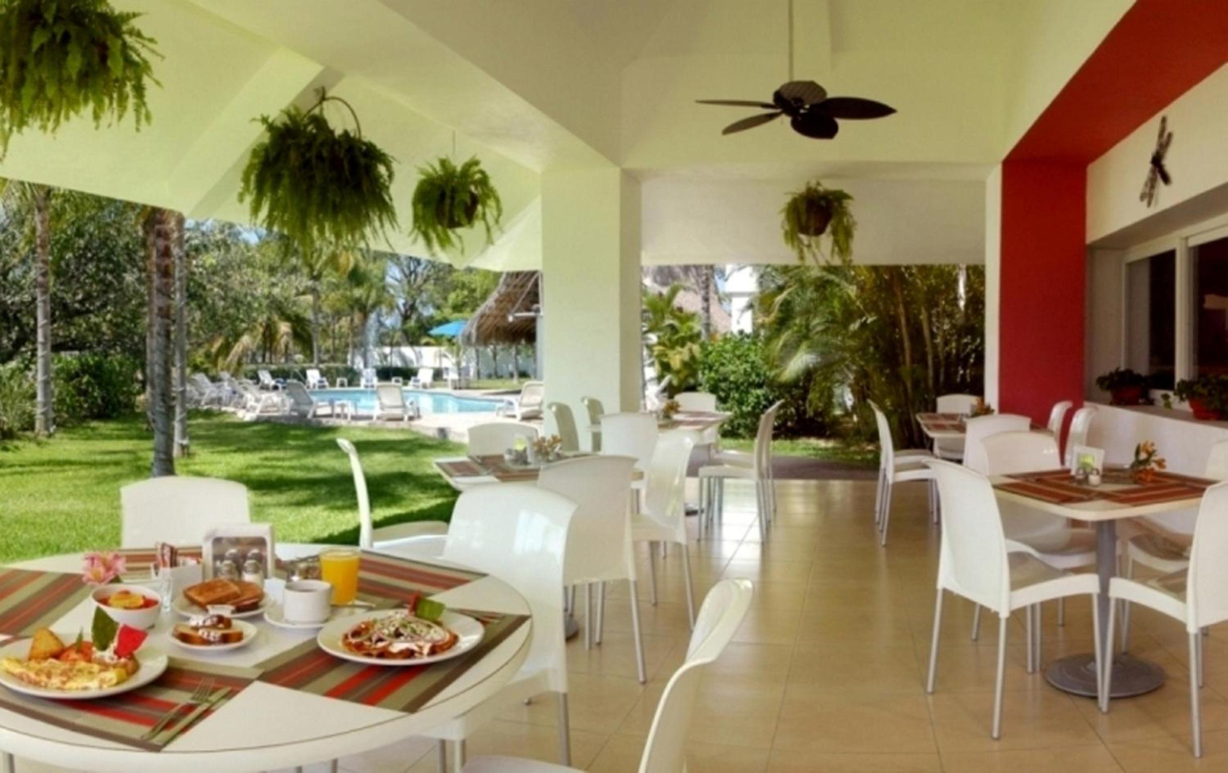 Comfort Inn Puerto Vallarta Golfside & Marina