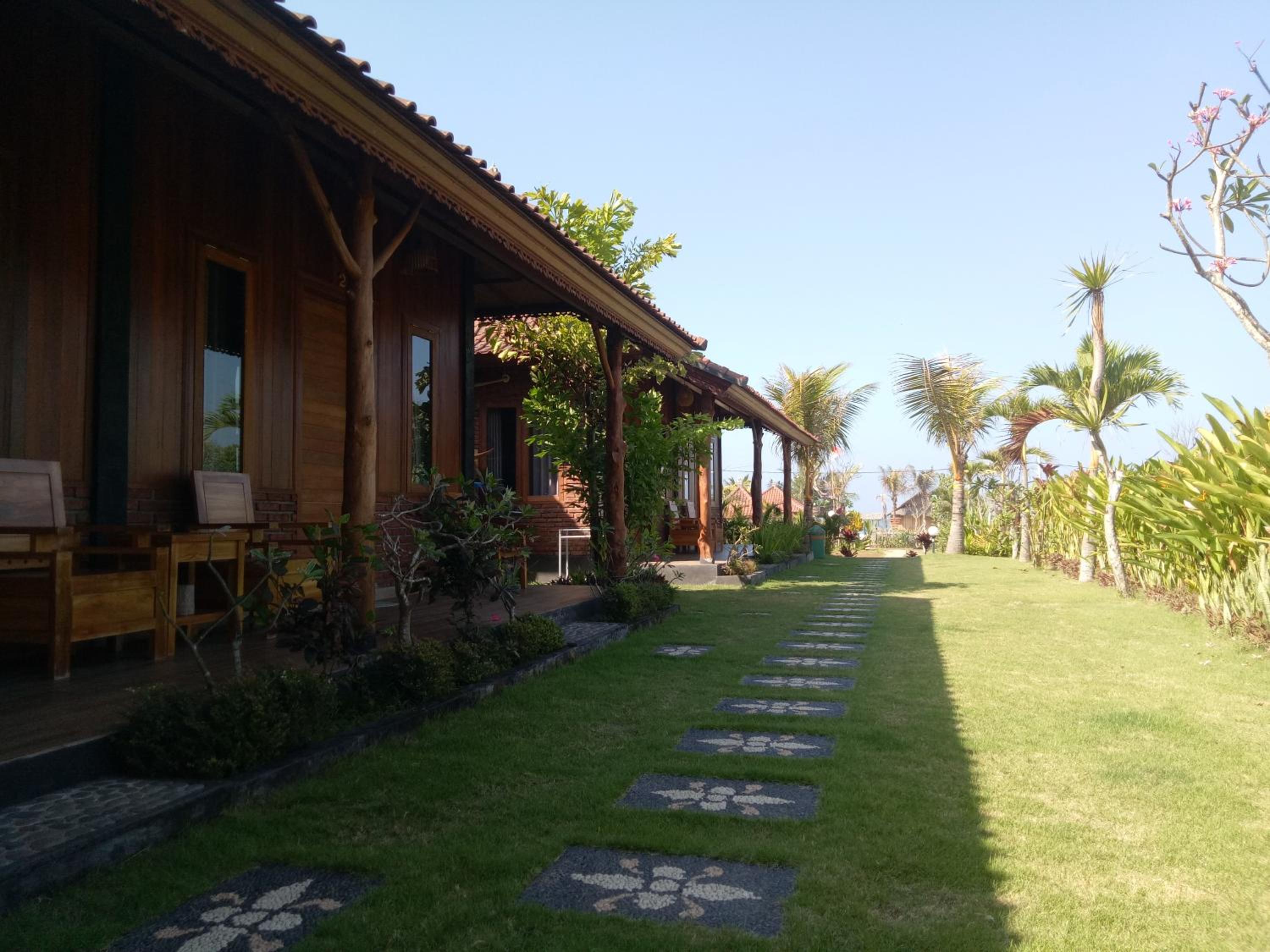Emir Surfcamp view 4