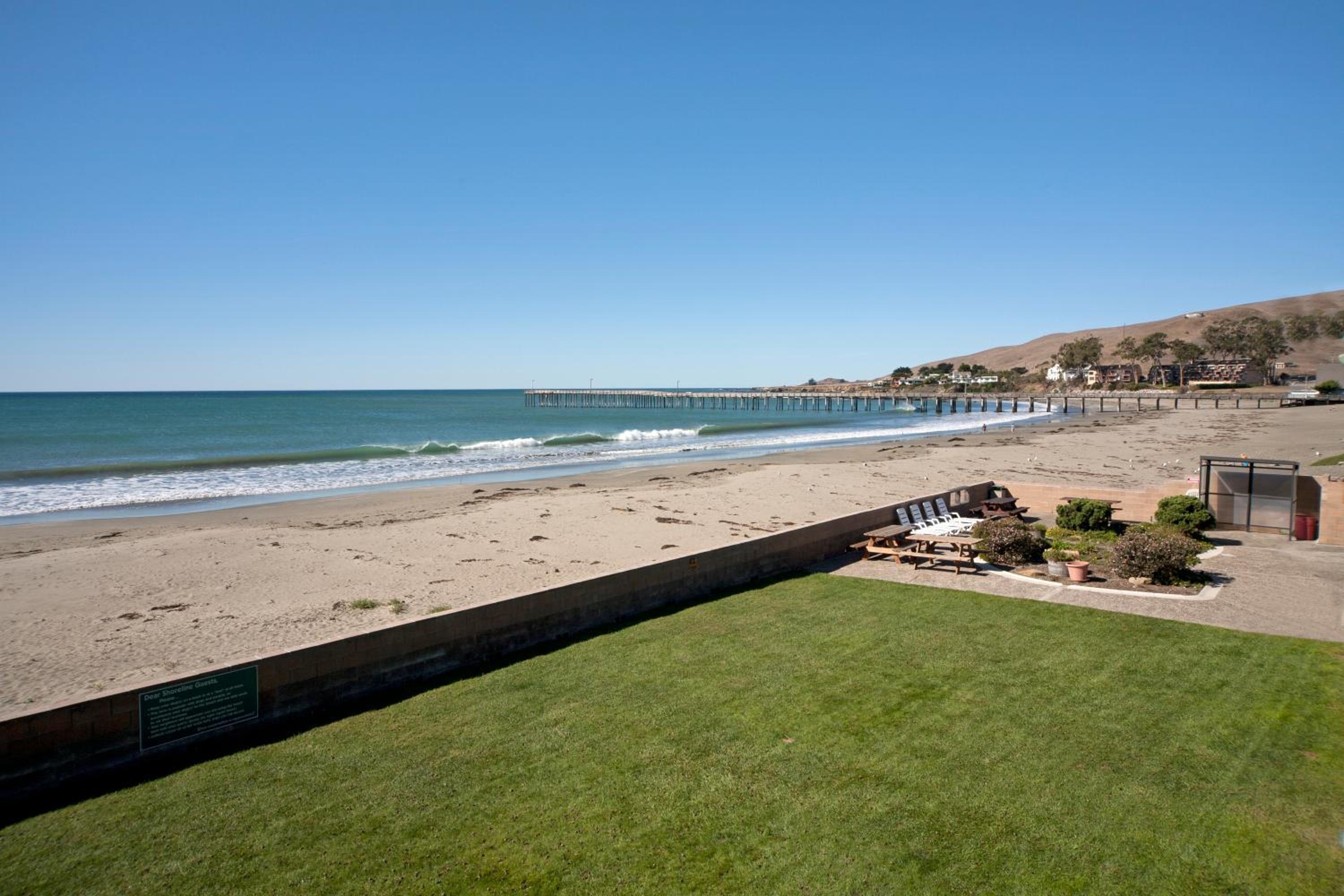 Shoreline Inn...on the beach view 4