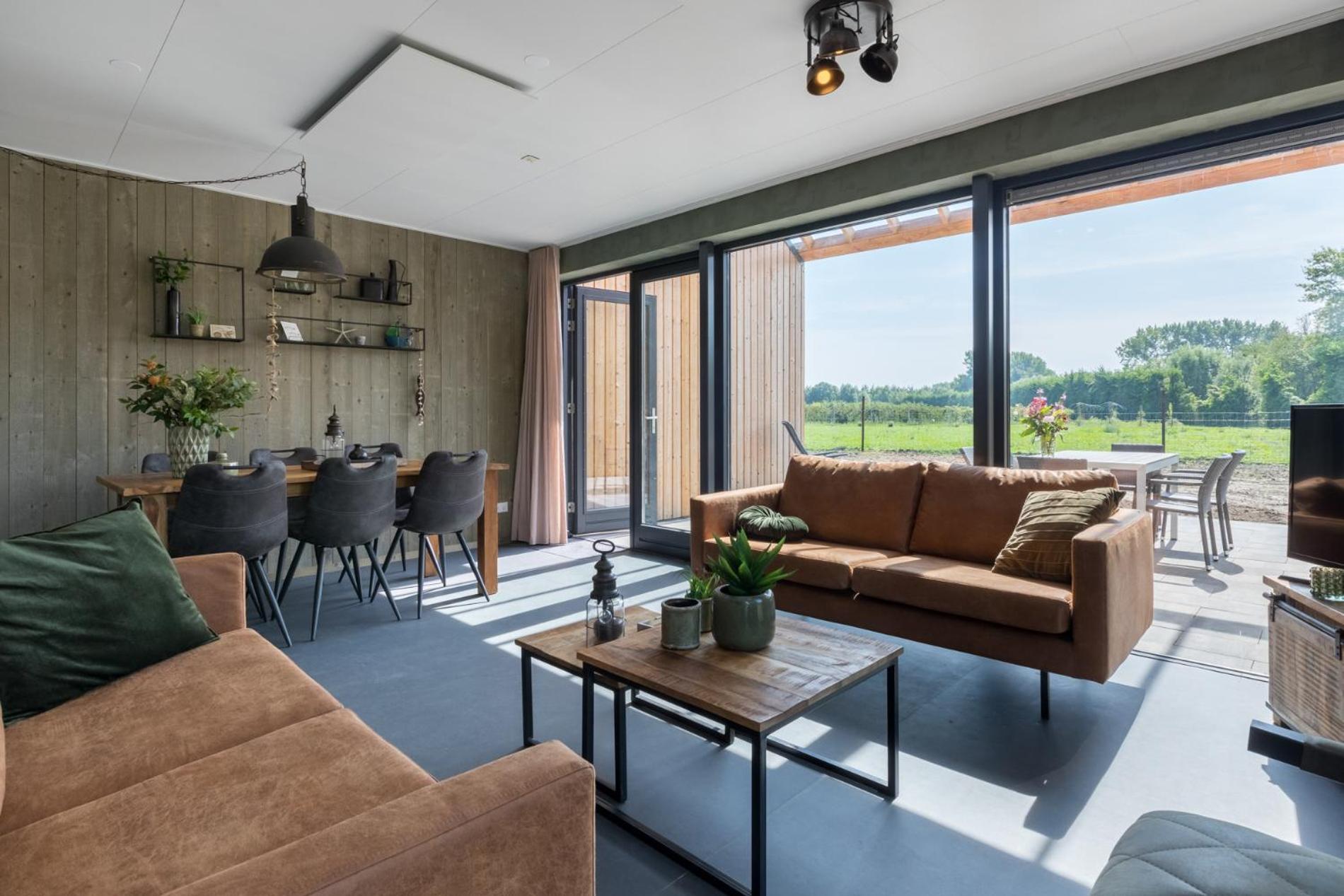 Welcome in - Vakantiehuis 6 en 12 personen, Vroondijk in Vrouwenpolder view 5