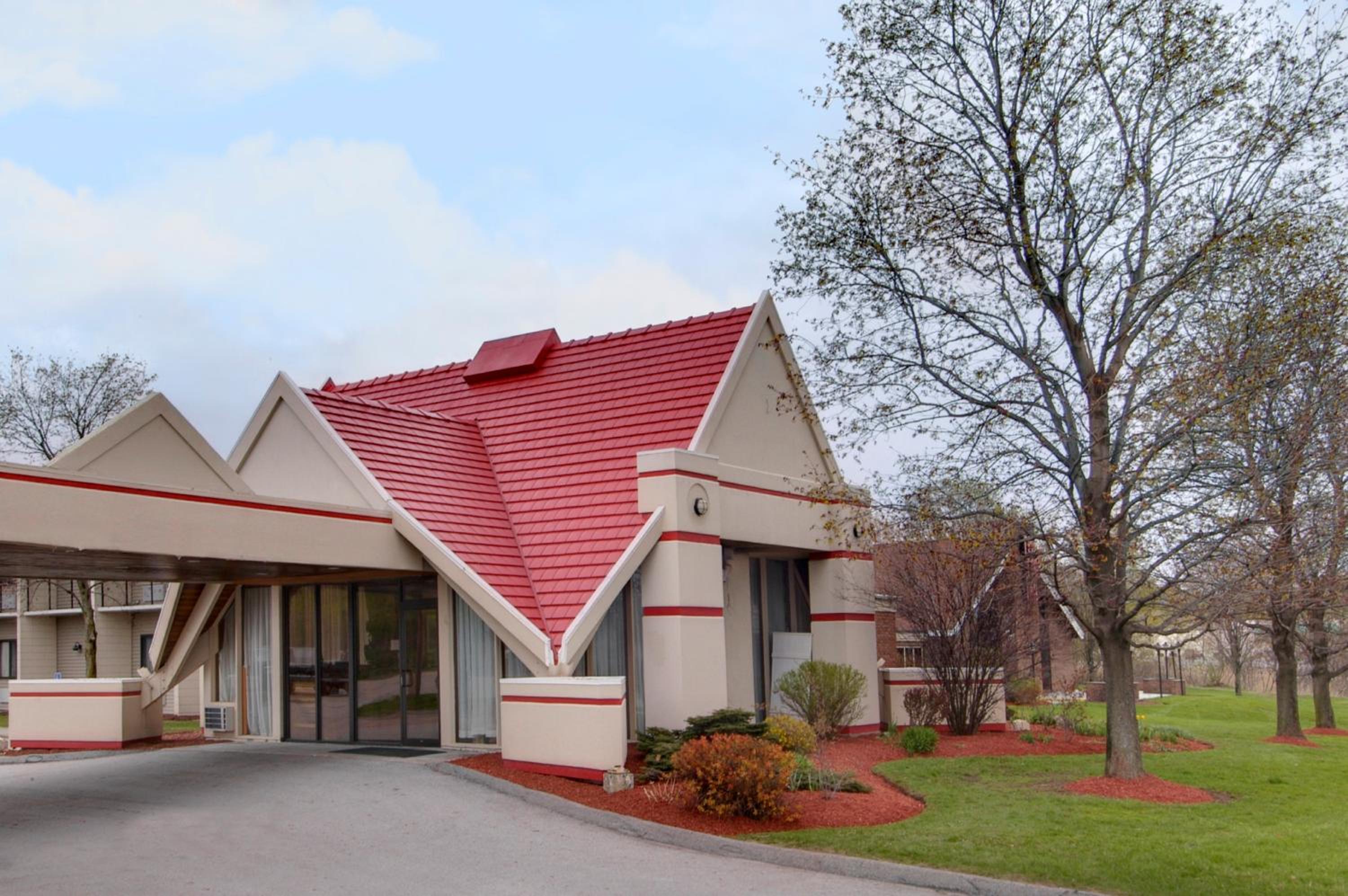 Rutland Vacations - Days Inn by Wyndham Rutland/Killington Area - Property Image 6