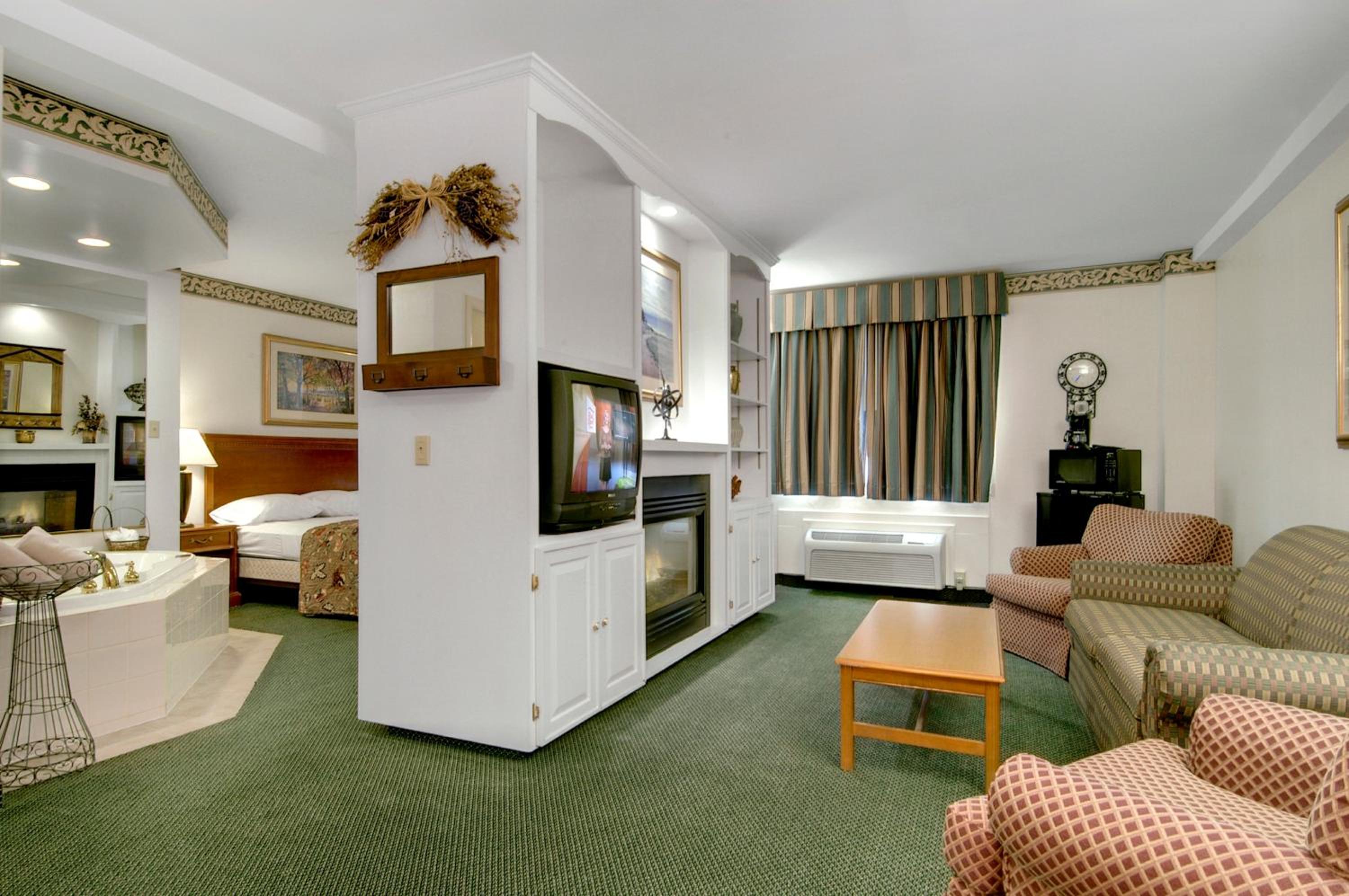 Rutland Vacations - Days Inn by Wyndham Rutland/Killington Area - Property Image 4