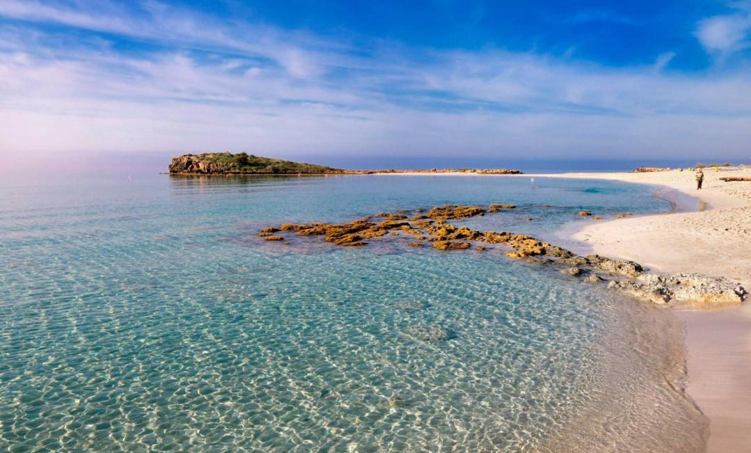 Hotel Nissi Golden Sand lovely one bedroom apartment with spacious terrace and free parking - Image 1