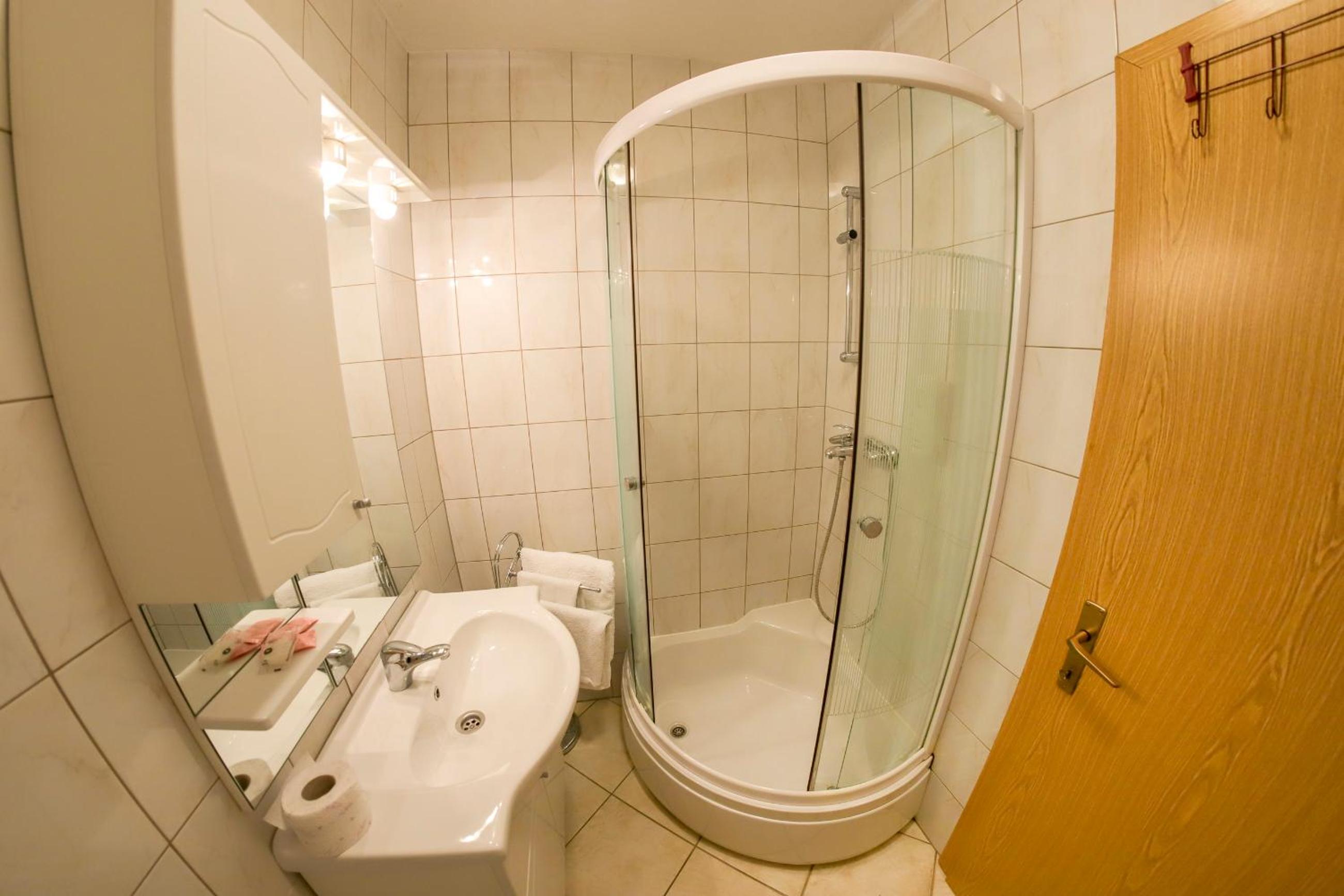 Apartments Crvena Jabuka