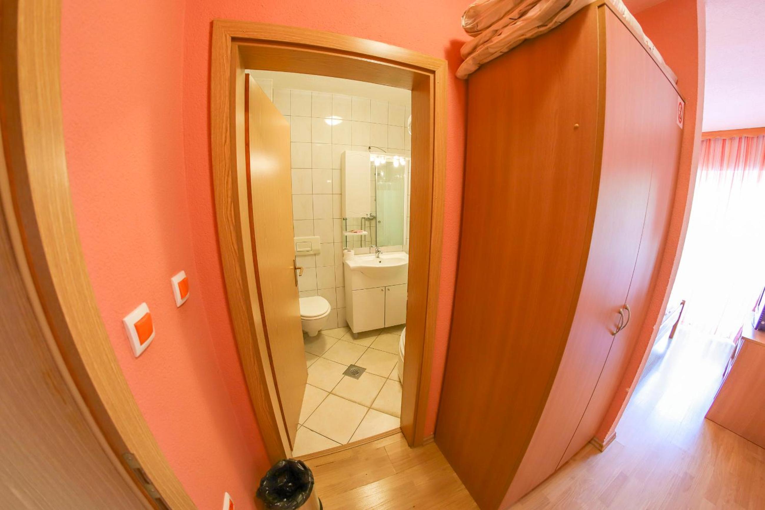 Apartments Crvena Jabuka
