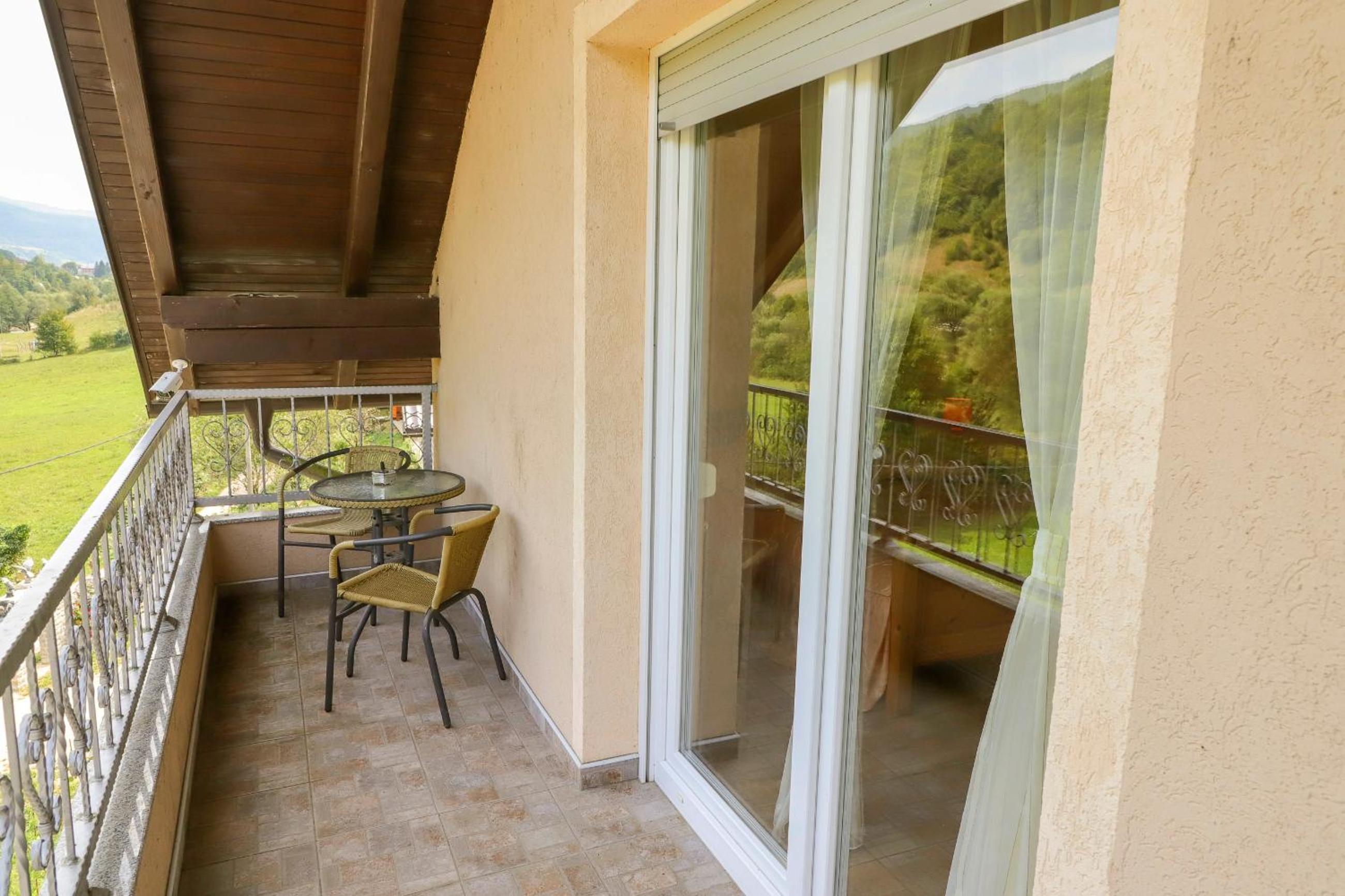 Apartments Crvena Jabuka