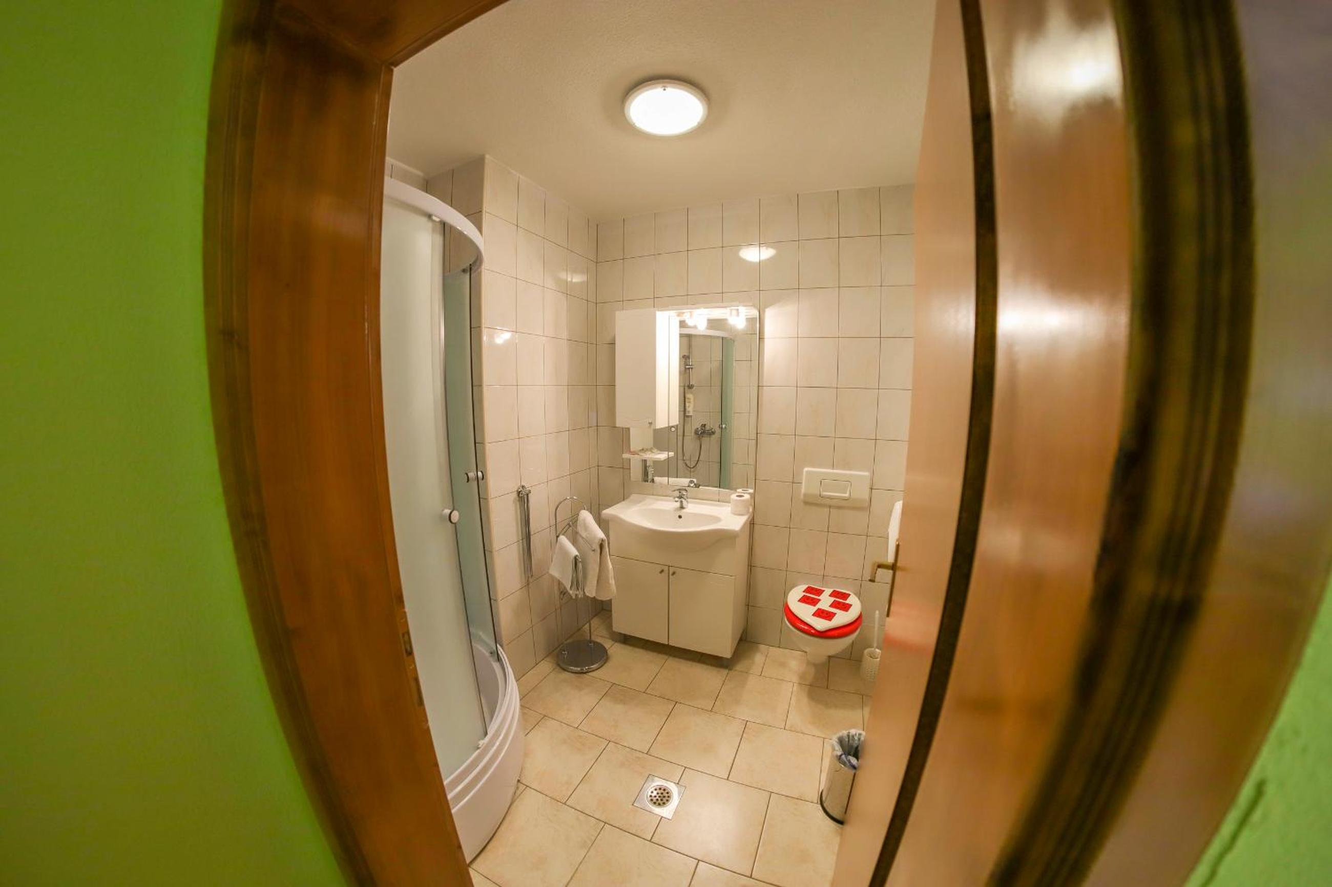 Apartments Crvena Jabuka
