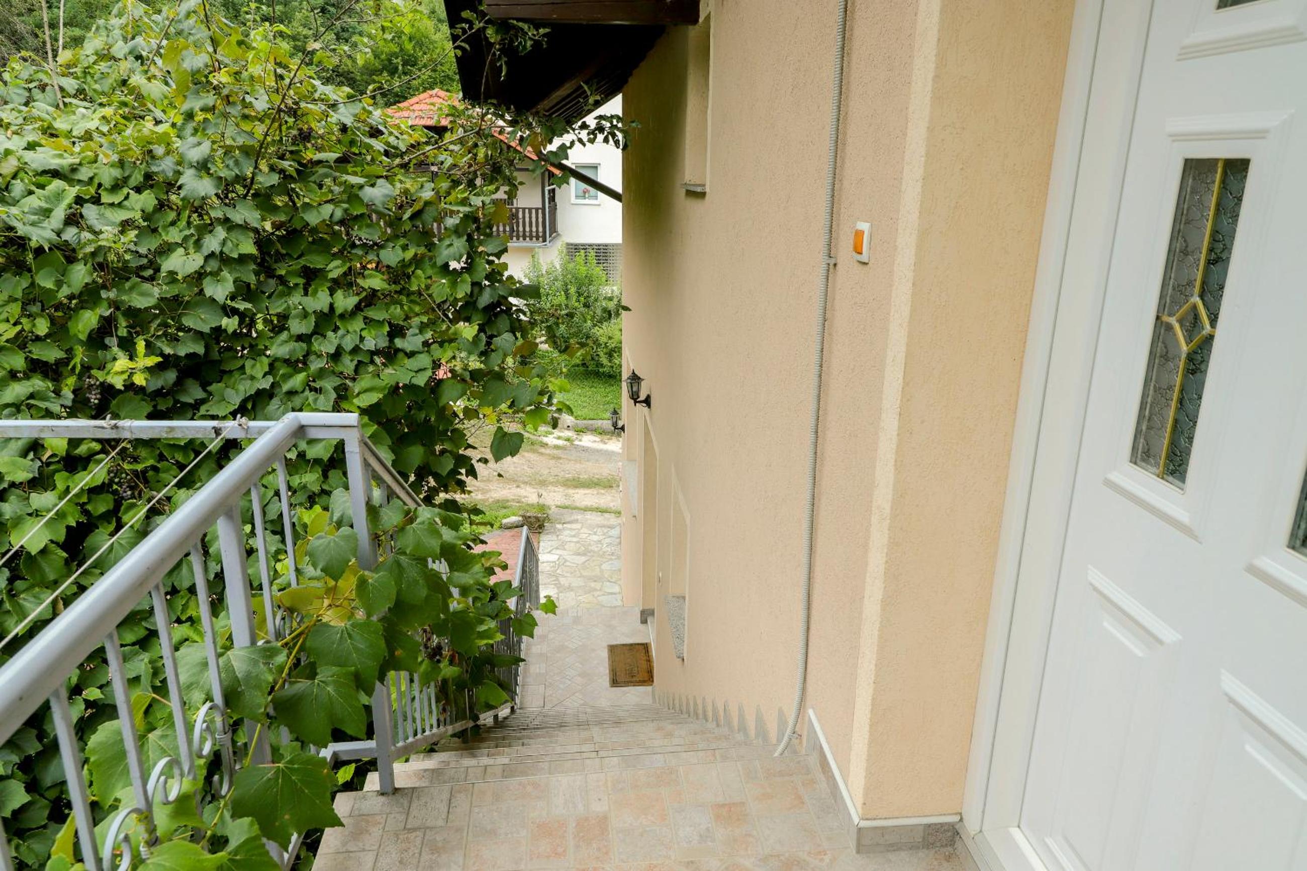 Apartments Crvena Jabuka