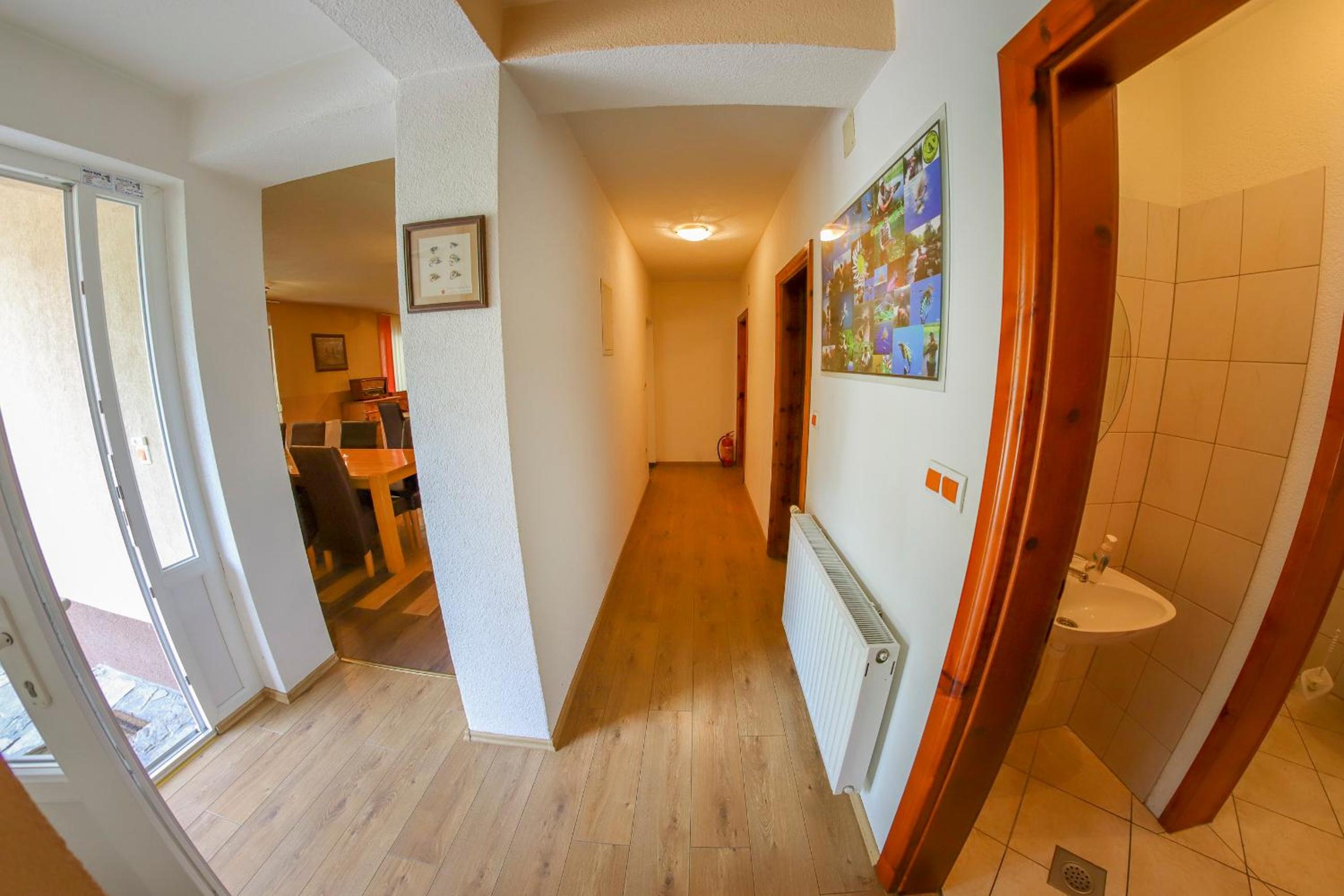 Apartments Crvena Jabuka