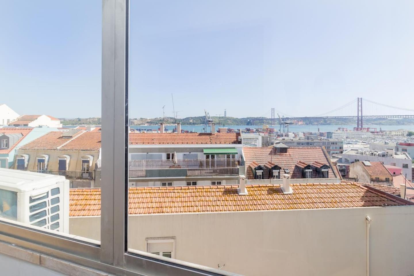 Olá Lisbon - Lapa with Panoramic View II view 5
