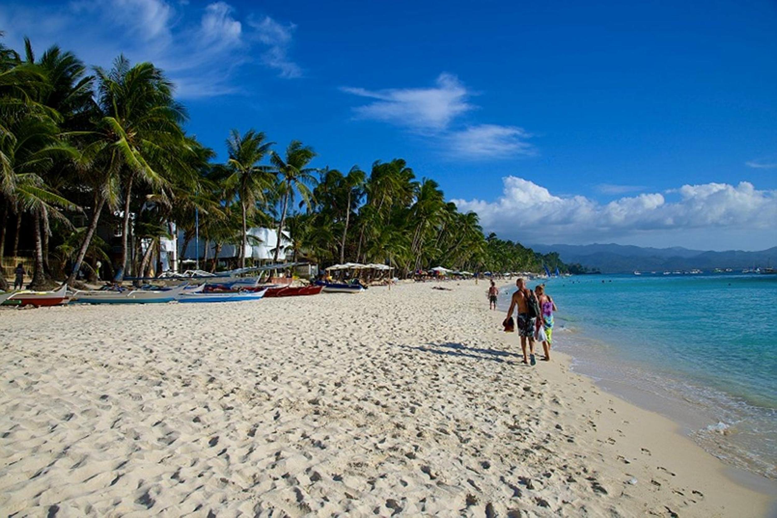 DiveGurus Boracay Beach Resort