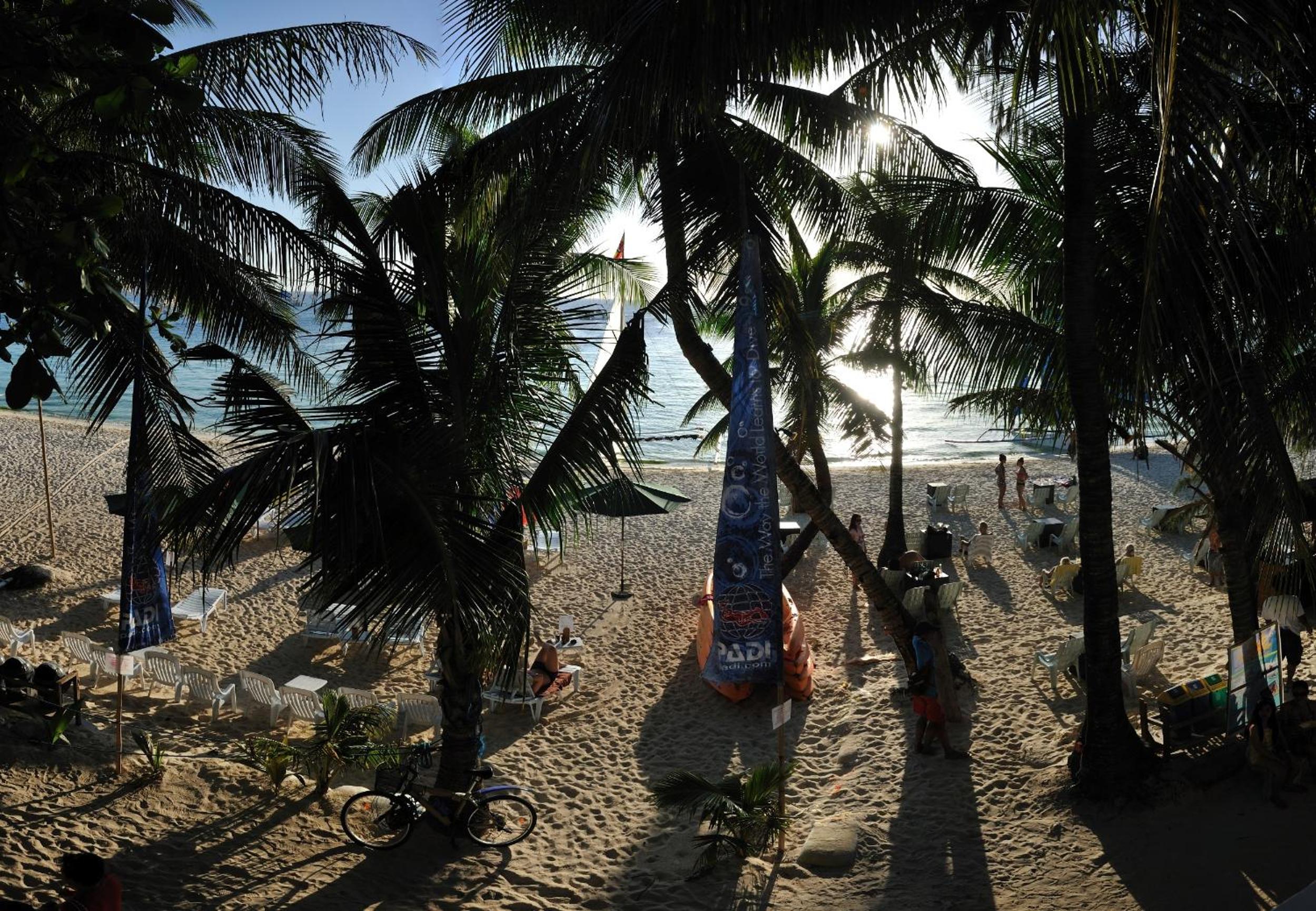DiveGurus Boracay Beach Resort