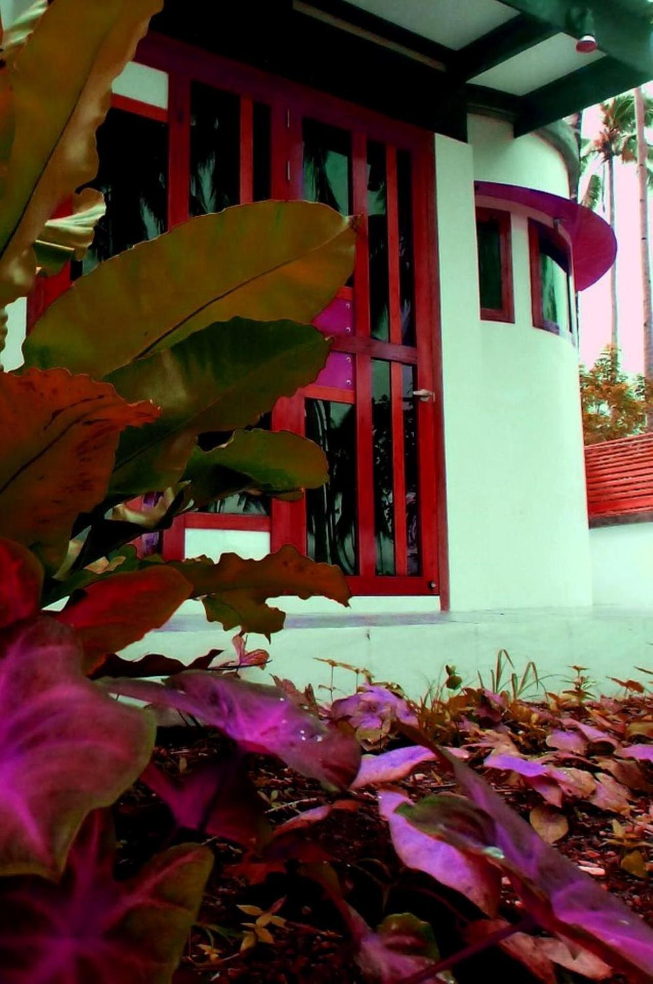 SomeWhere Else Boutique Resort