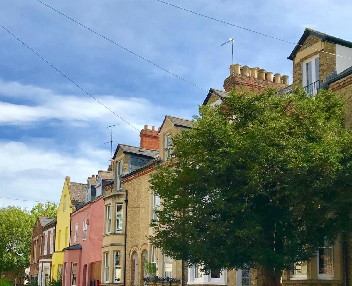 The Walton House - Spacious 3-Bedroom Bijou in Jericho view 4