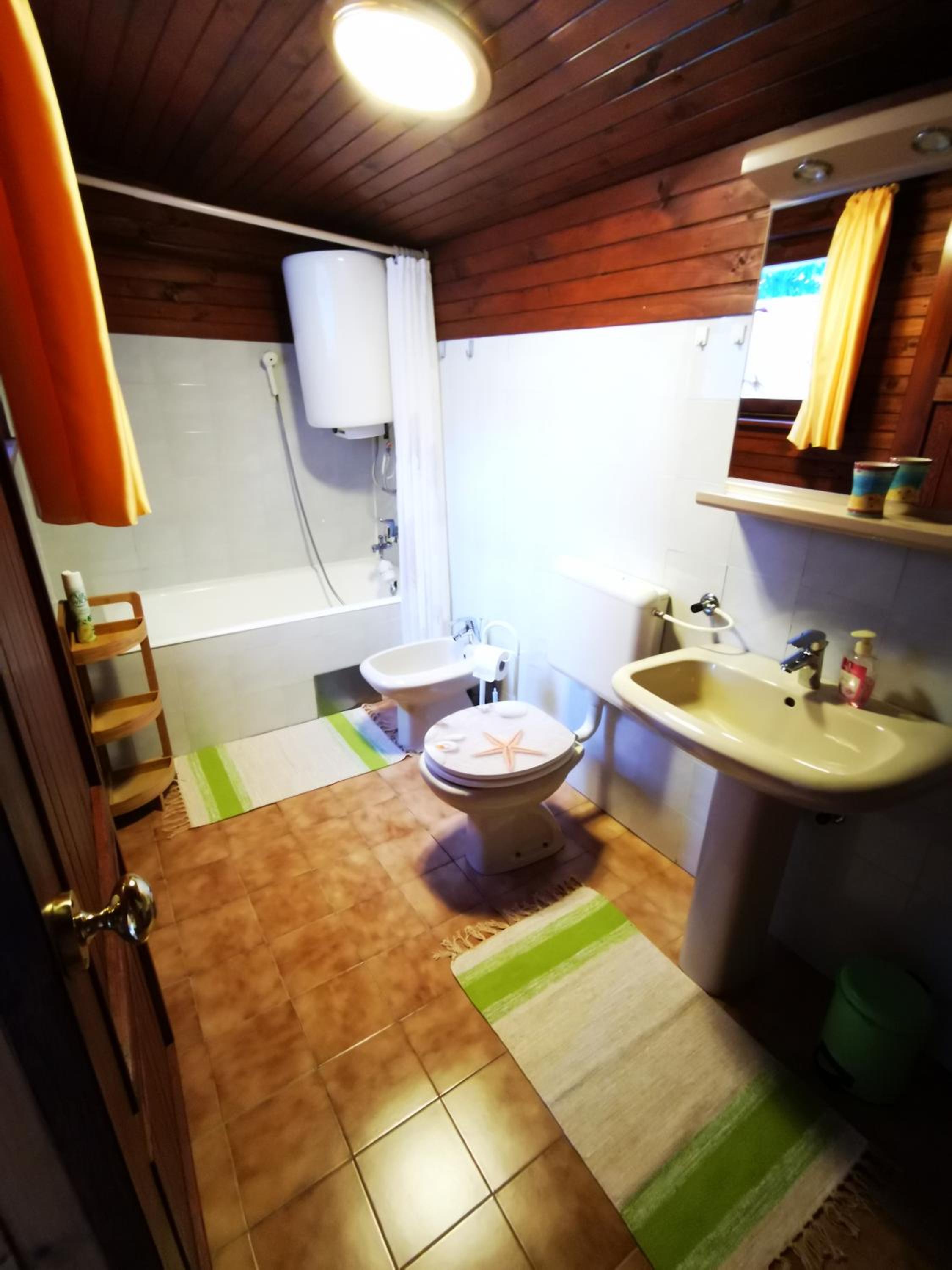 MERIKOTKA - a cozy wooden cottage, sLOVEnia view 5