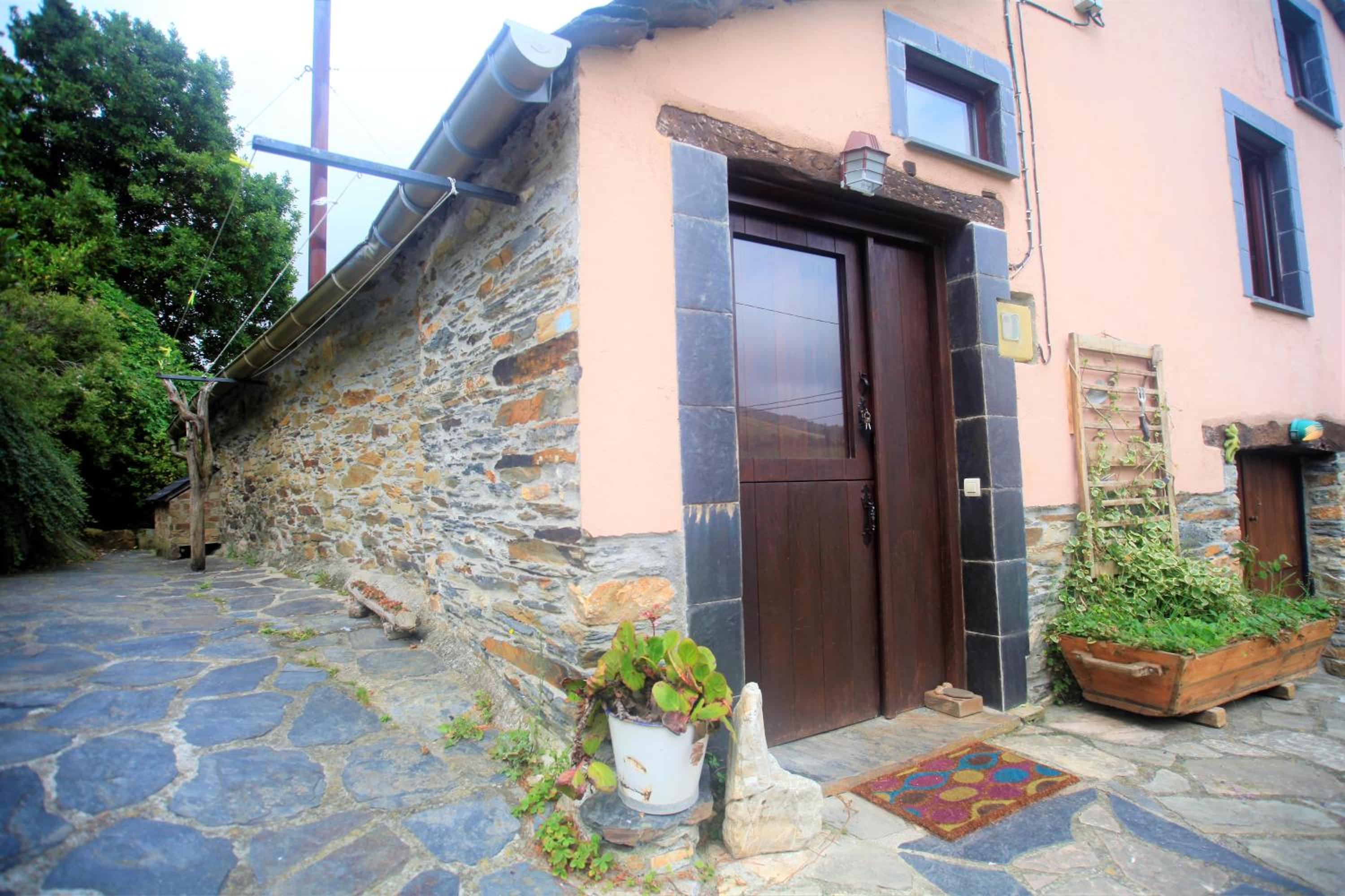 Vivienda Vacacional Bioxana view 3