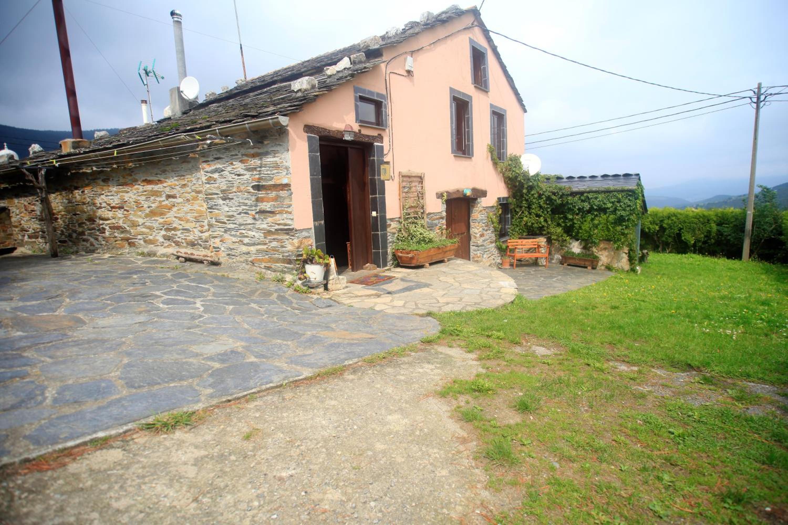Vivienda Vacacional Bioxana view 2