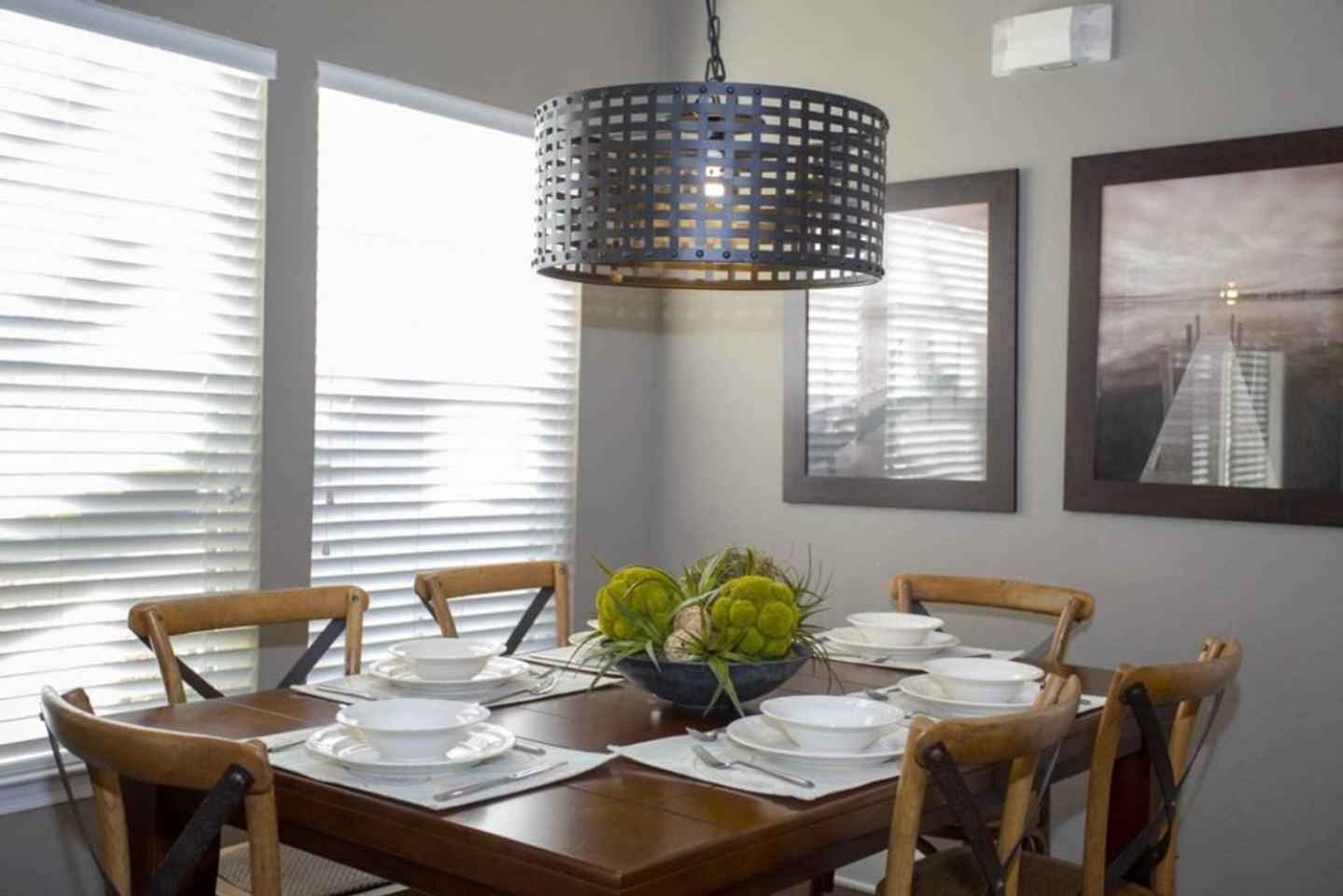 2956 Lucaya Village - Gorgeous Four Bed Condo Close to Disney Area