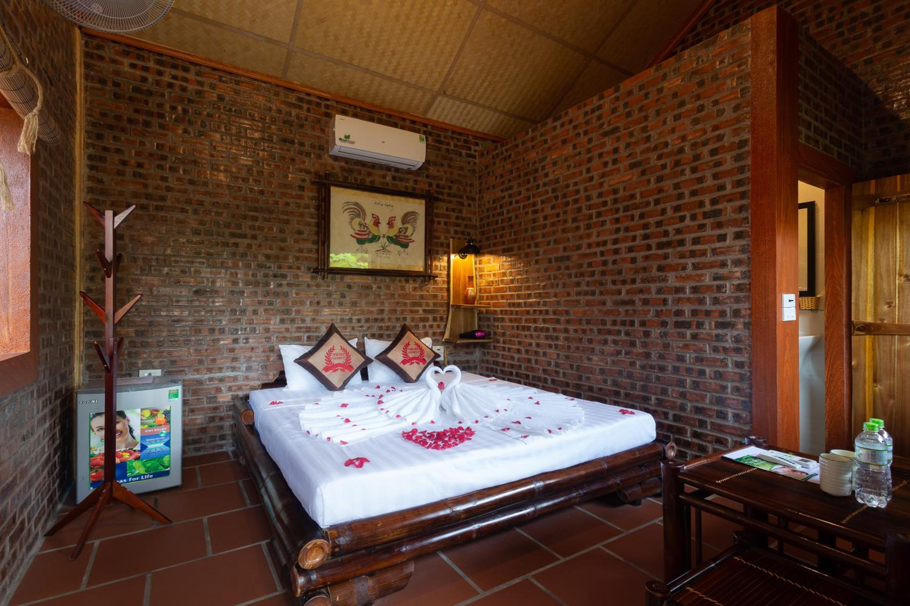 Ninh Binh Palm Homestay view 3