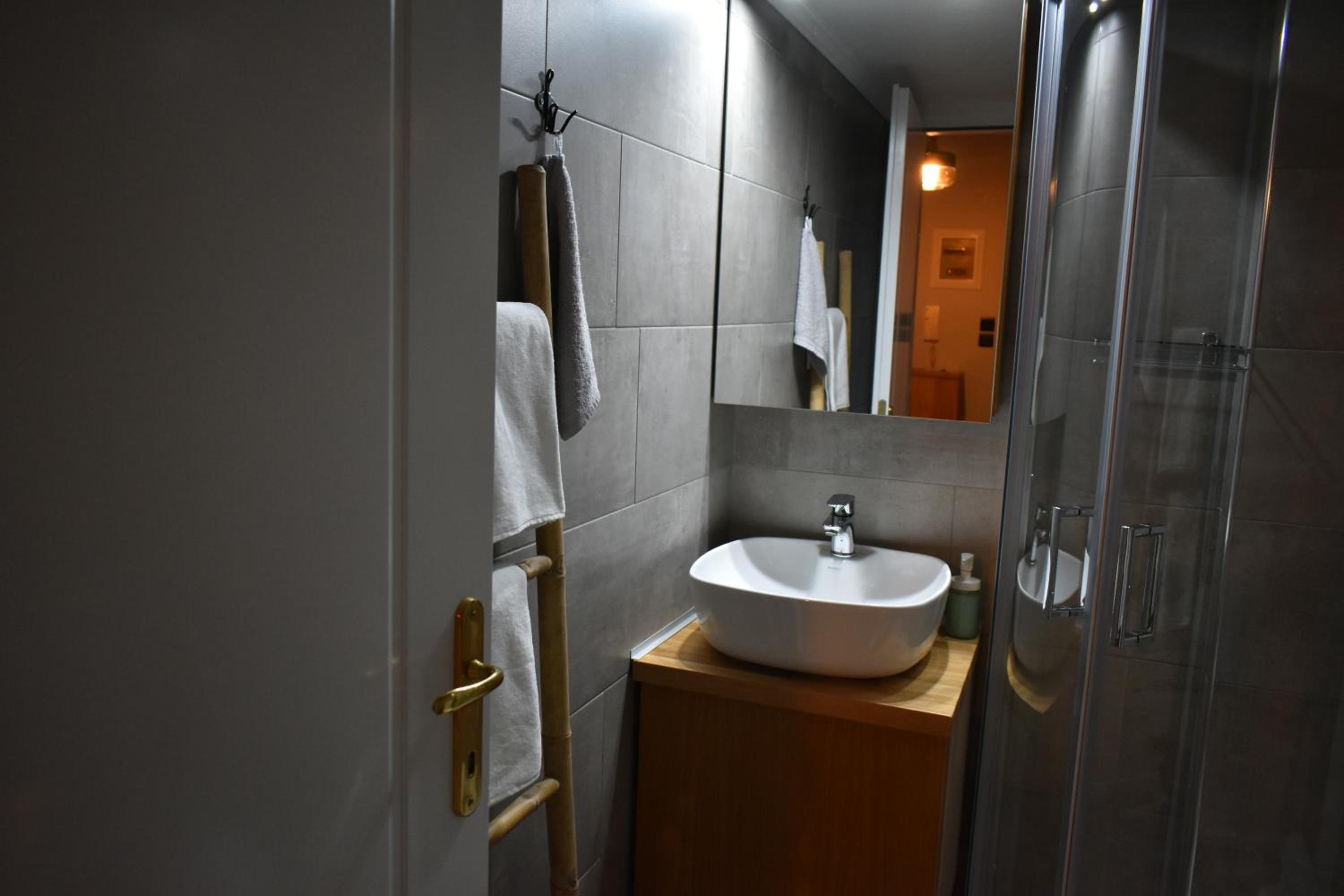 Photo 37