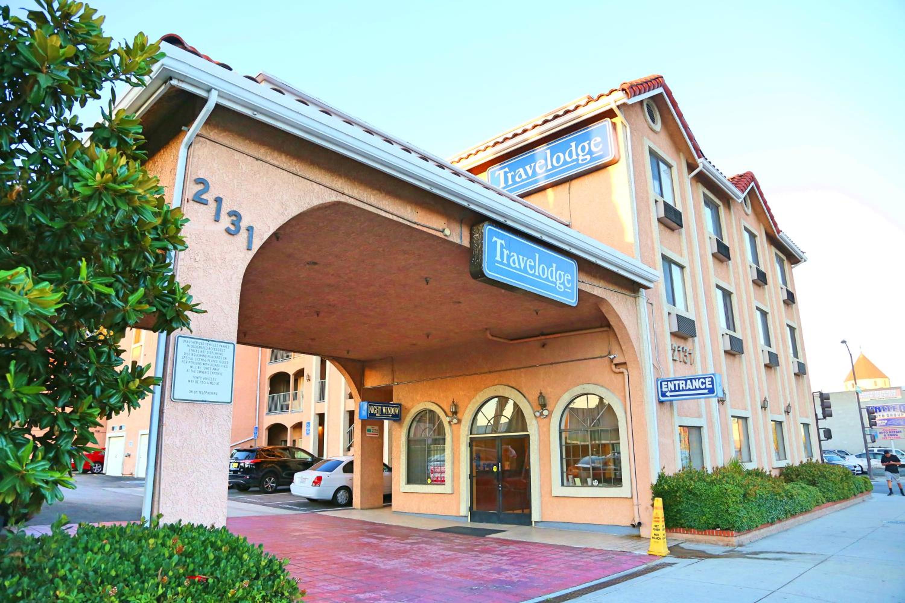 Travelodge by Wyndham Pasadena Central - Property Image 16