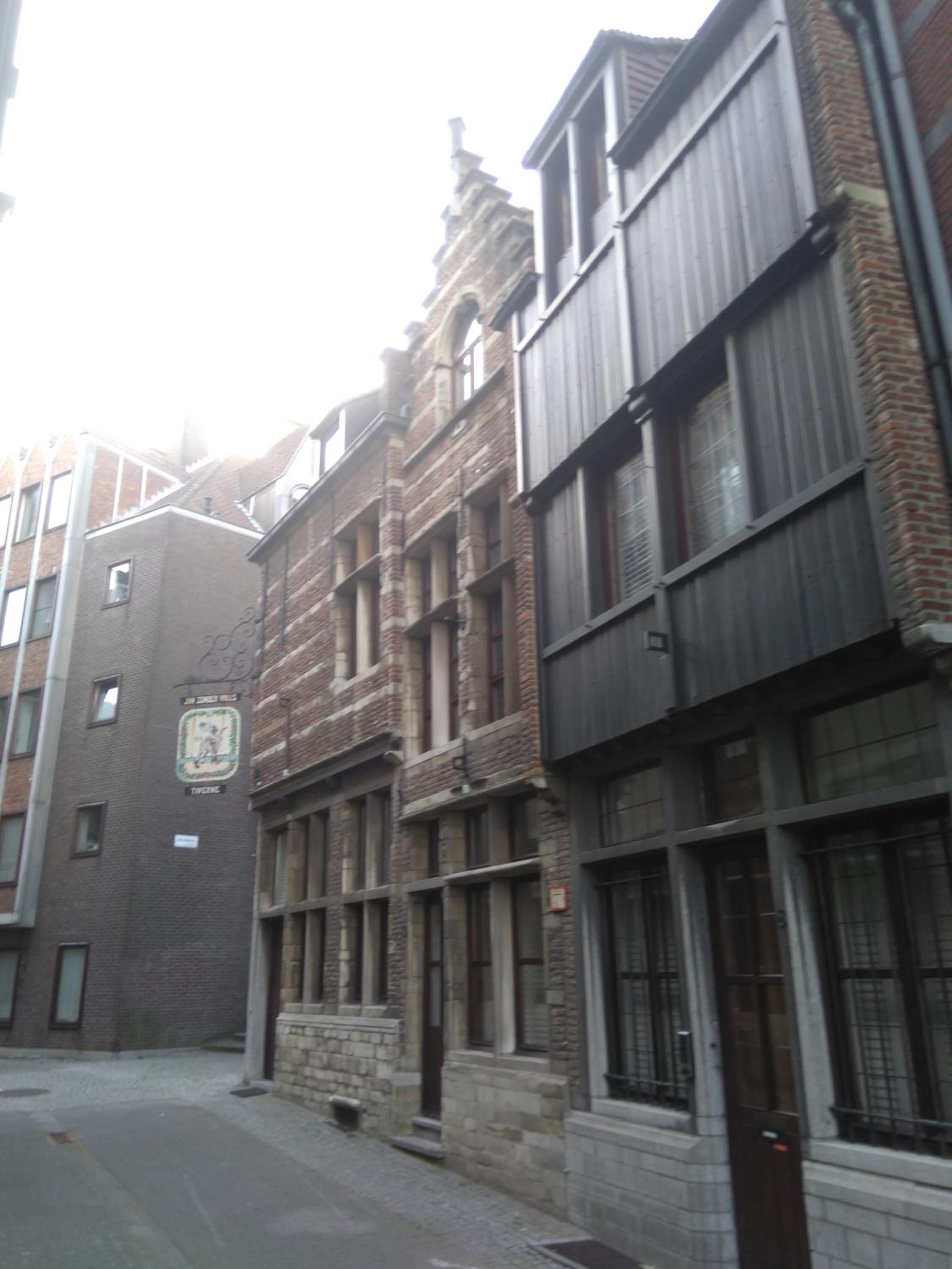 Photo 16