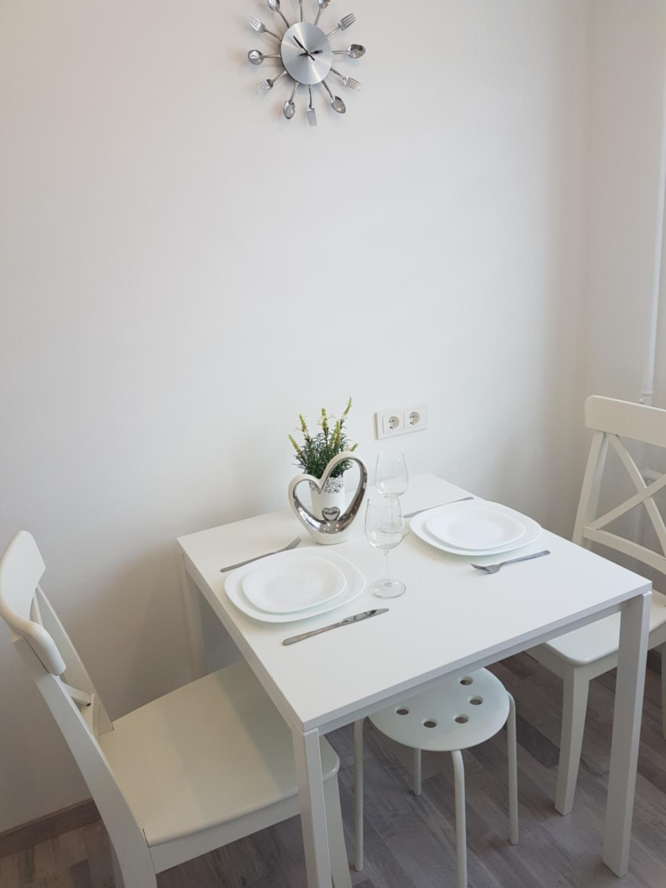 J&E NERIES Apartment view 4