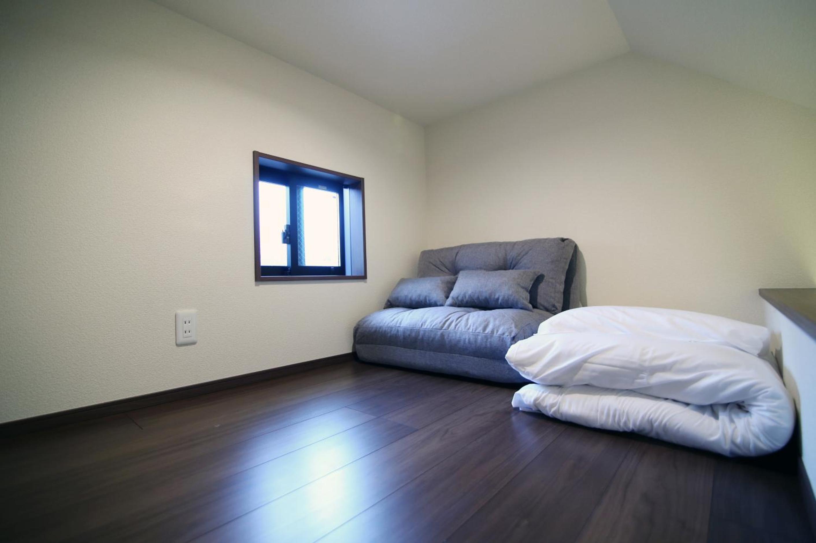 Yotsuya House