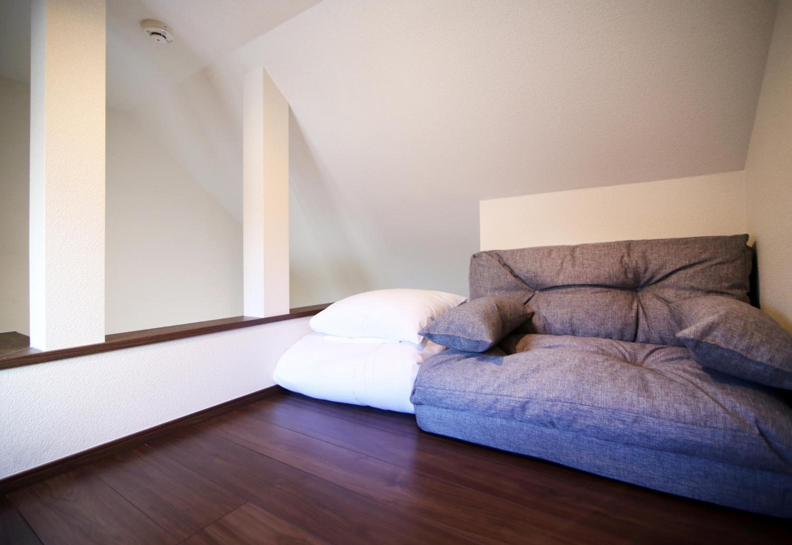Yotsuya House