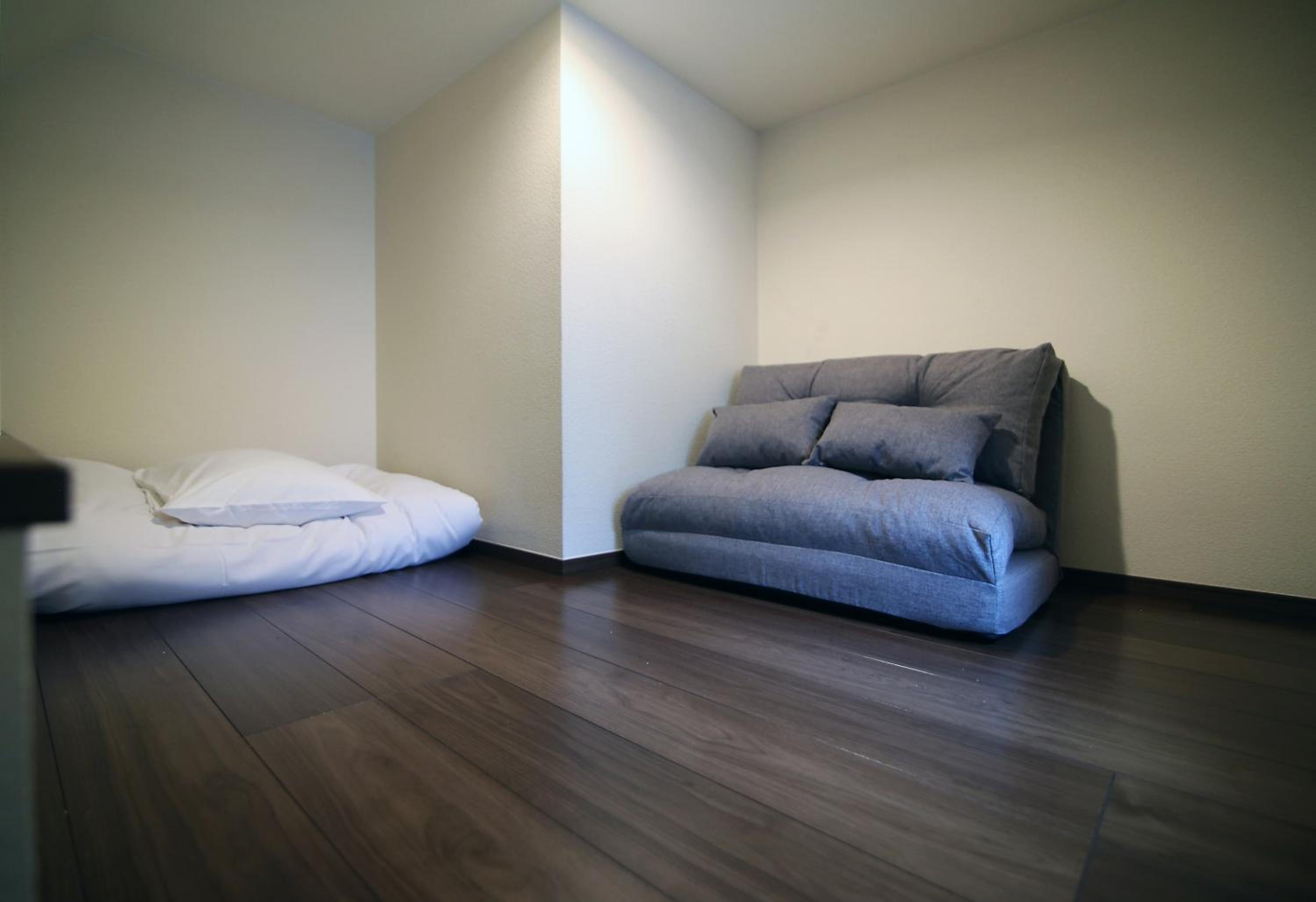 Yotsuya House