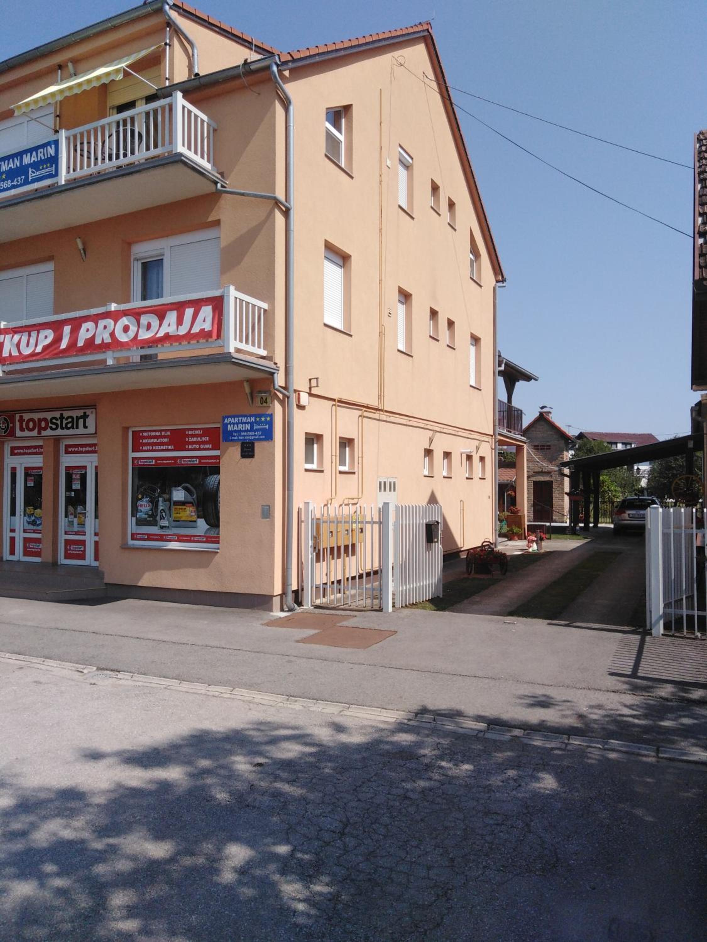 Photo 44