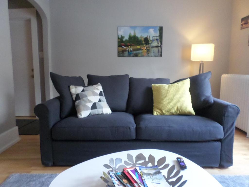 Beautiful, Clean, Quiet 2 BR-In Downtown Ottawa. Parking, WIFI and Netflix Included view 2