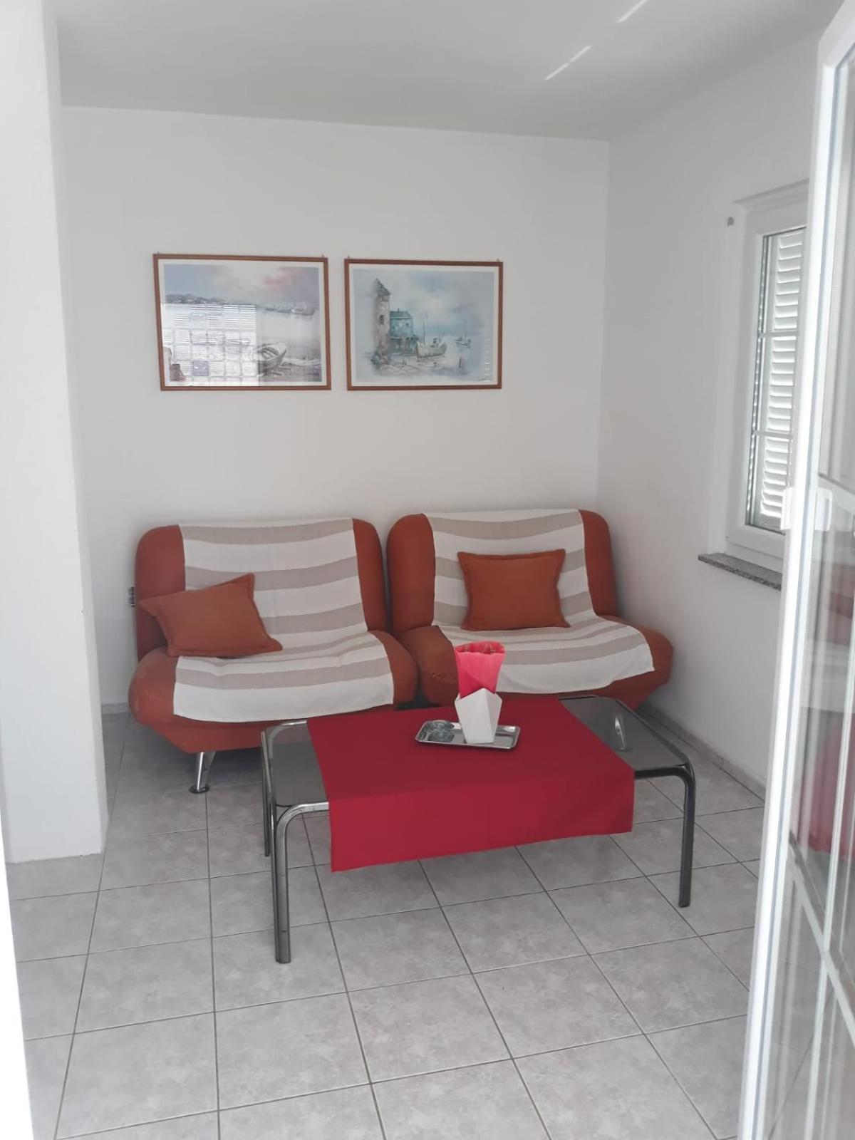 Apartman Grospic view 4
