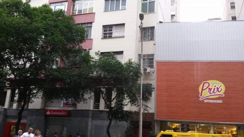 Apartamento quadra da praia em Copacabana