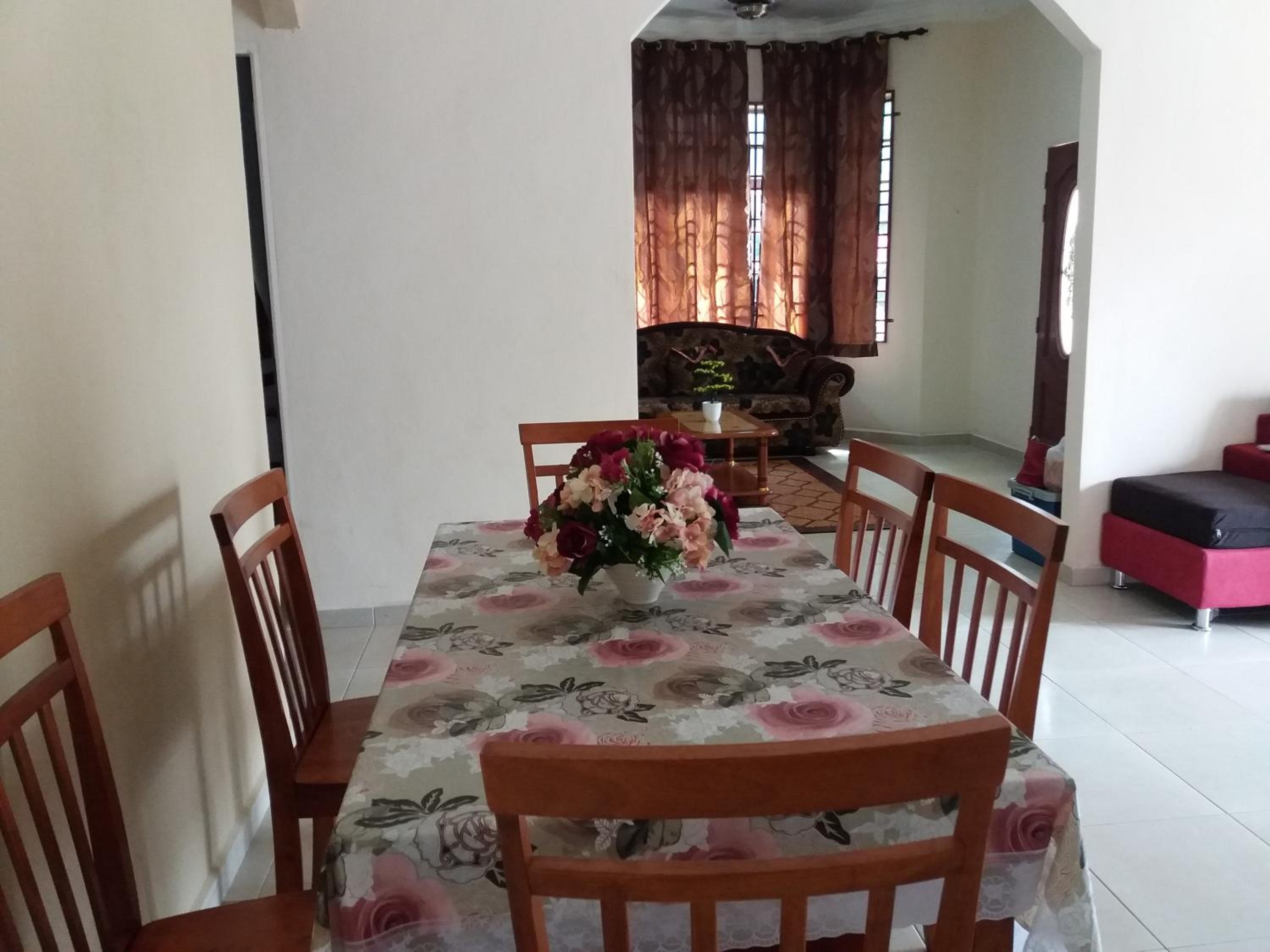 Seri Baqti Homestay photo 6