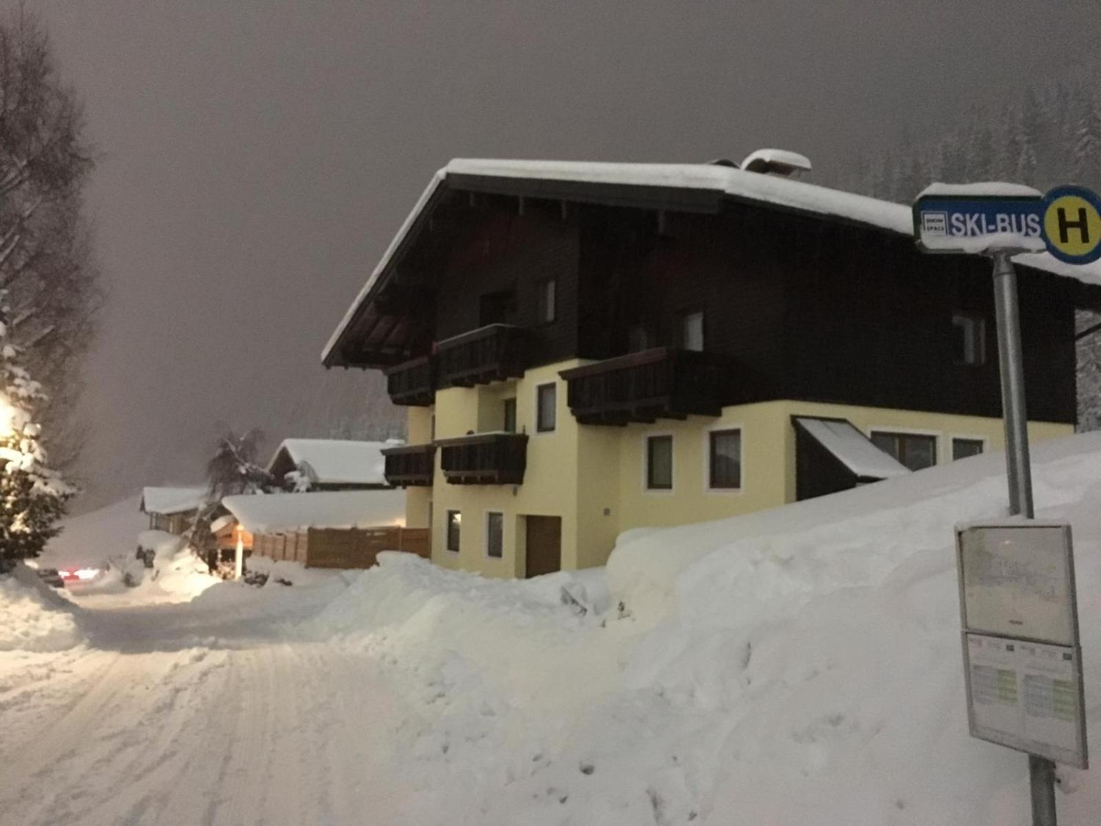 Mountainview Appartement mit Balkon und Carport view 3