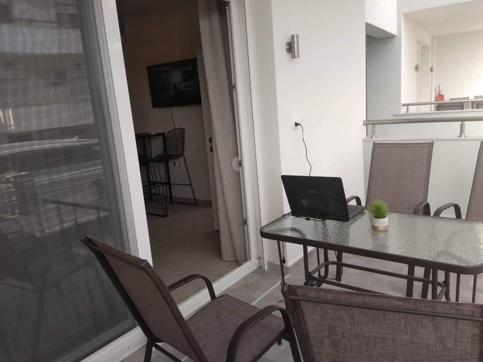 Petrani Suite 1