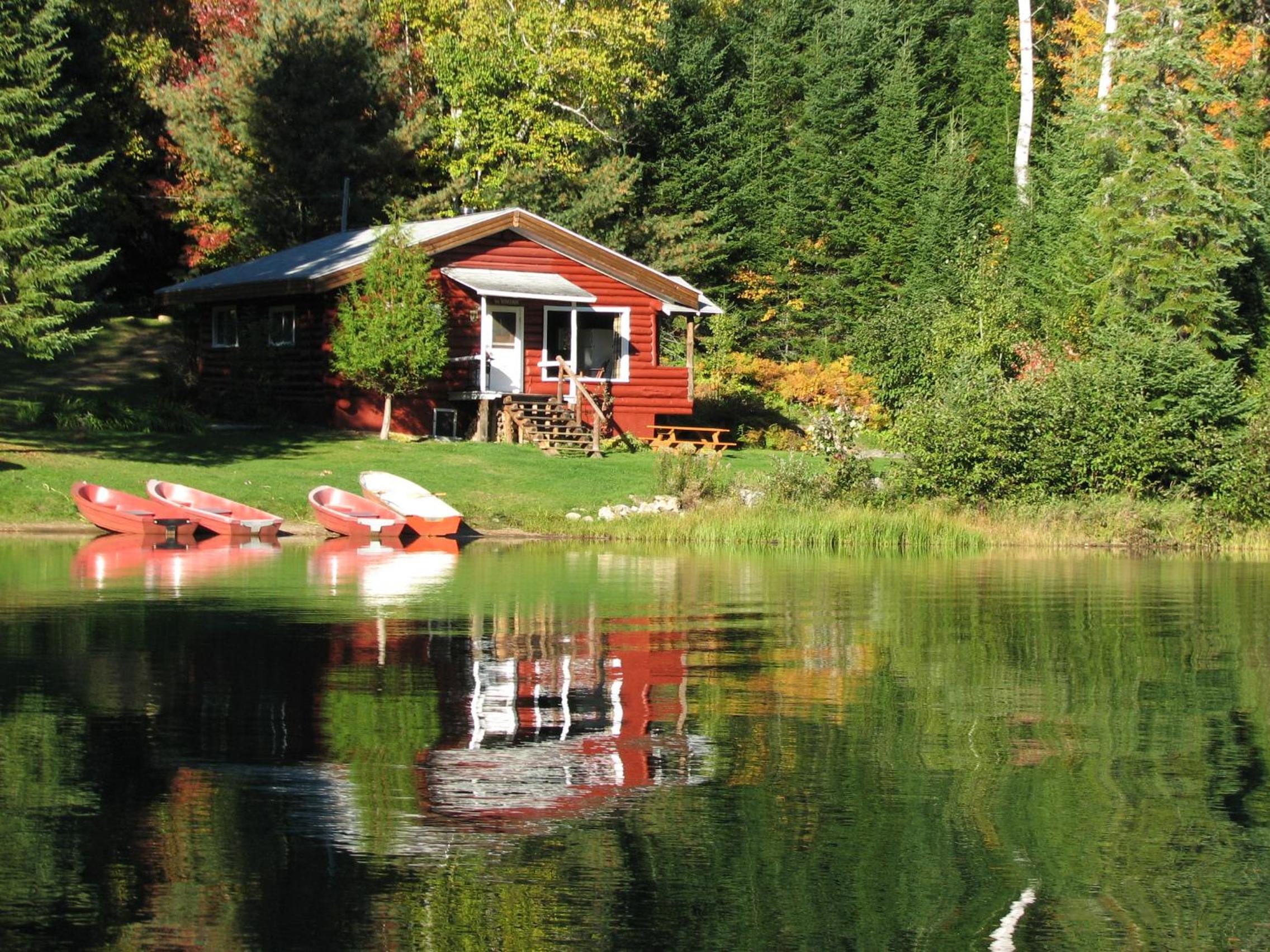 Kan-à-Mouche Pourvoirie Auberge et Chalets