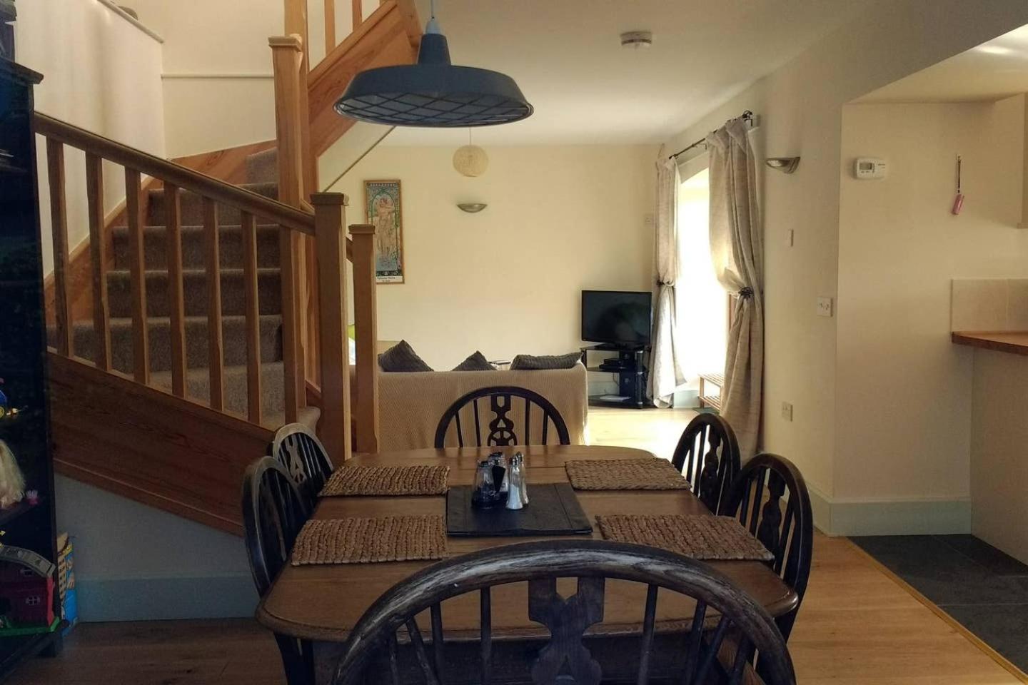Honey Cottage view 5