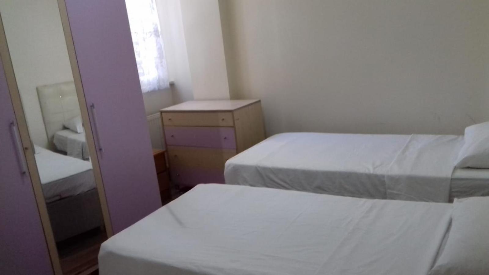 Eda's Apartment