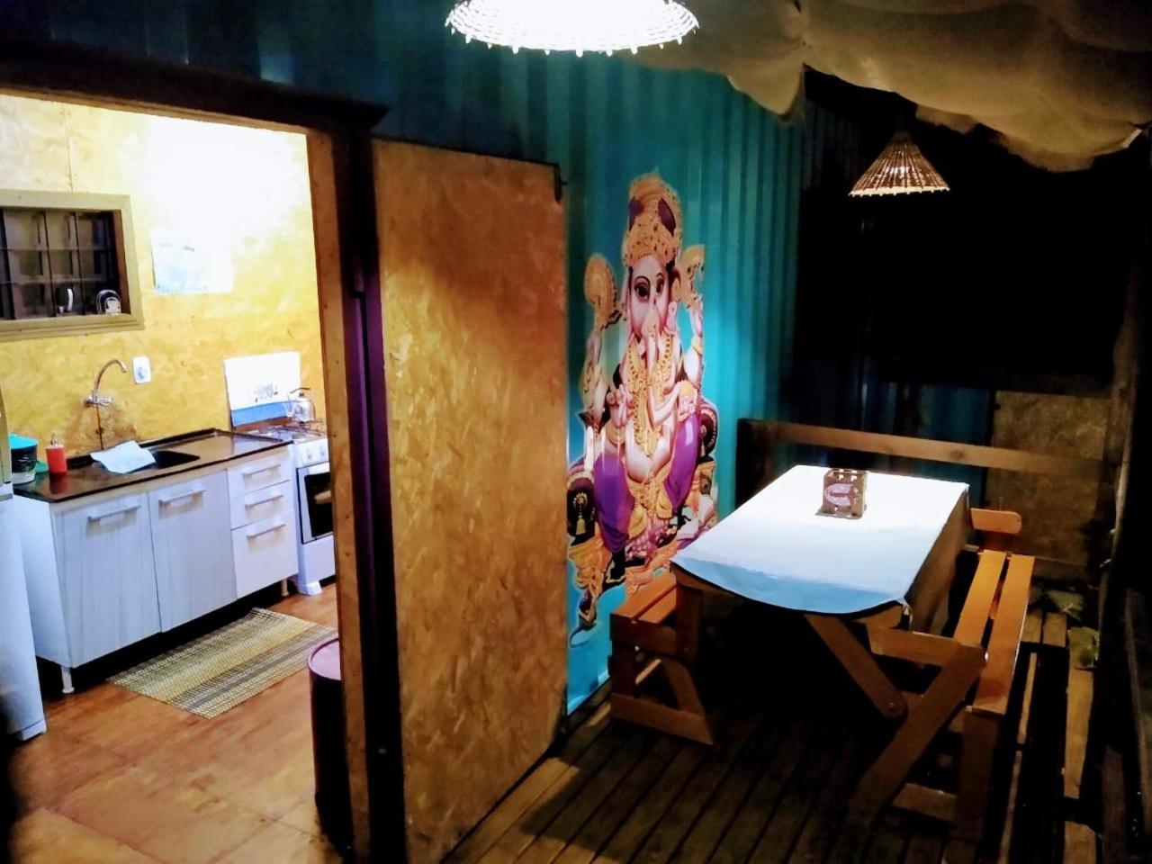 Hindu Box Containers e Cabanas