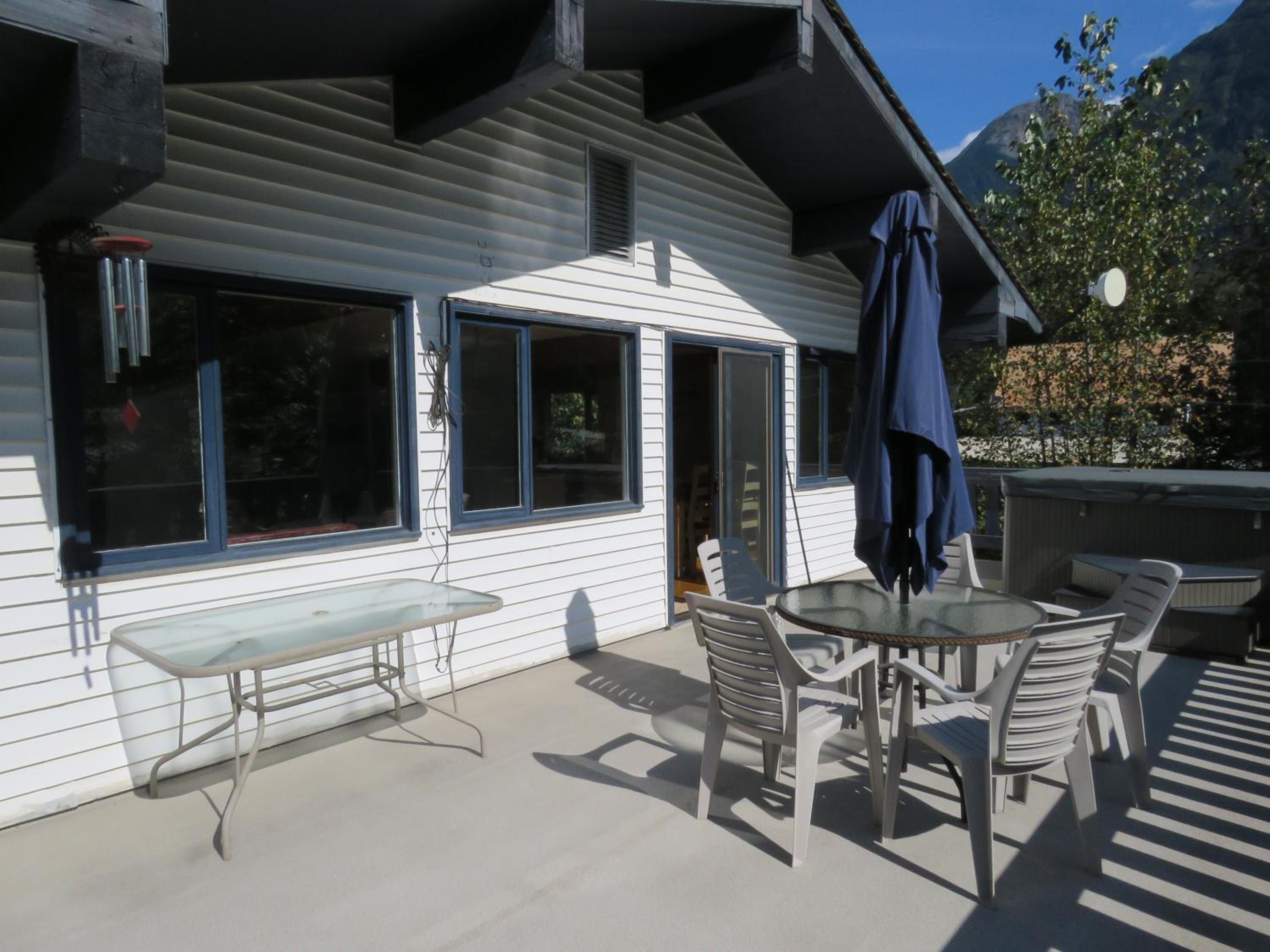 Bear Valley Guesthouse