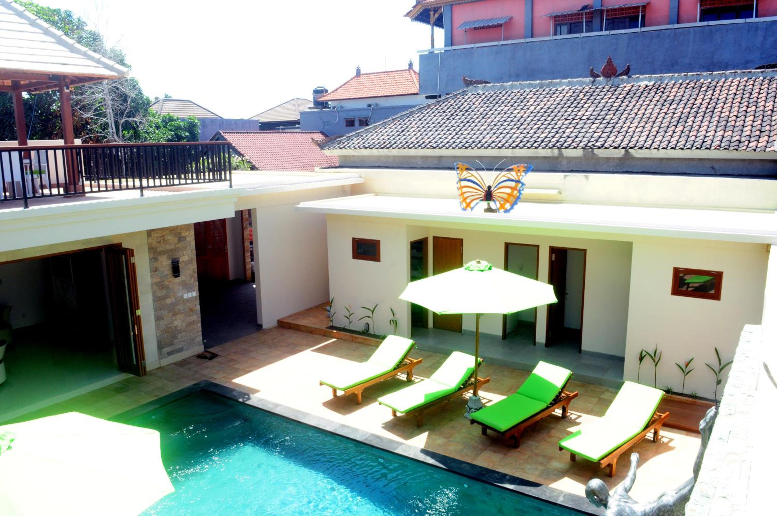 Pineapple Villa Sanur view 2